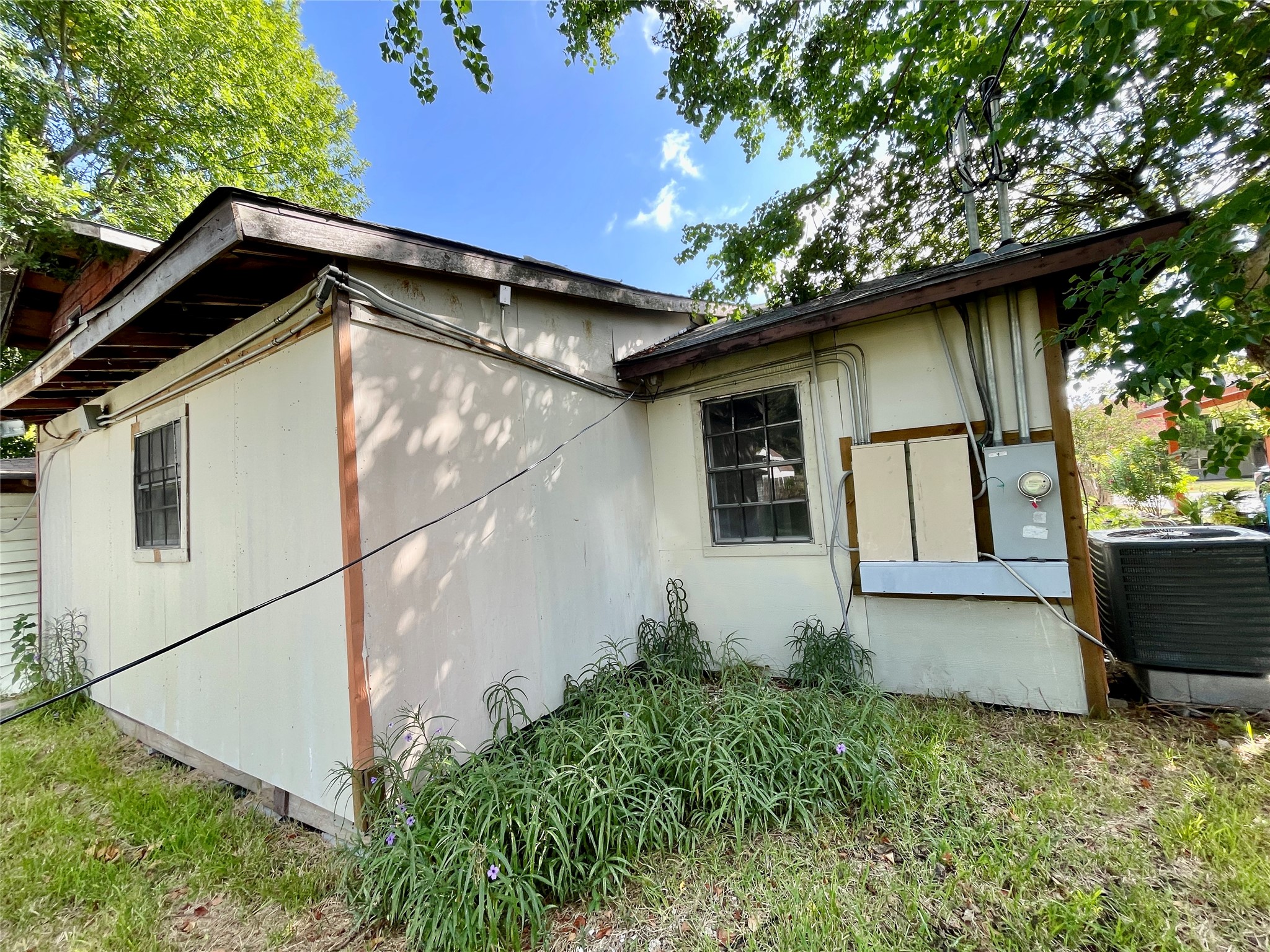 518 S Kansas Street Property Photo 23