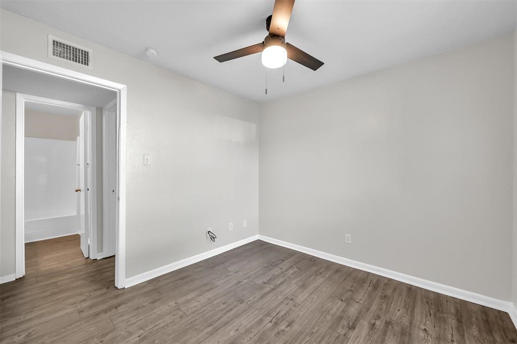 900 Holly Drive 3 Property Photo 11