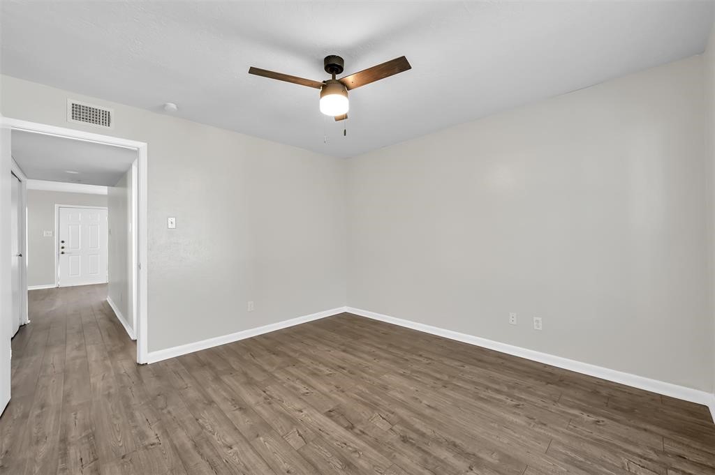 900 Holly Drive 3 Property Photo 13