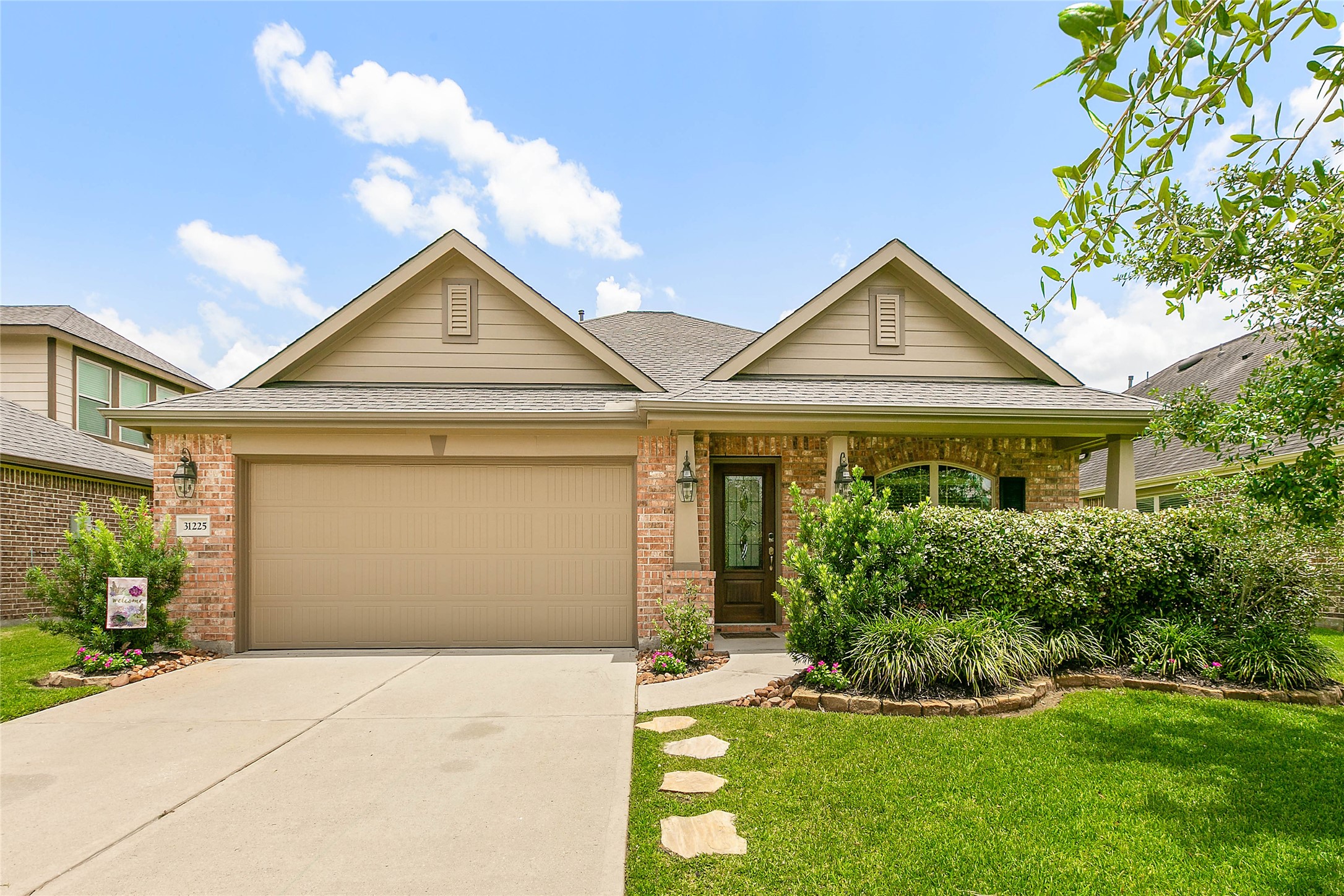 31225 Liberty Knoll Lane Property Photo 1
