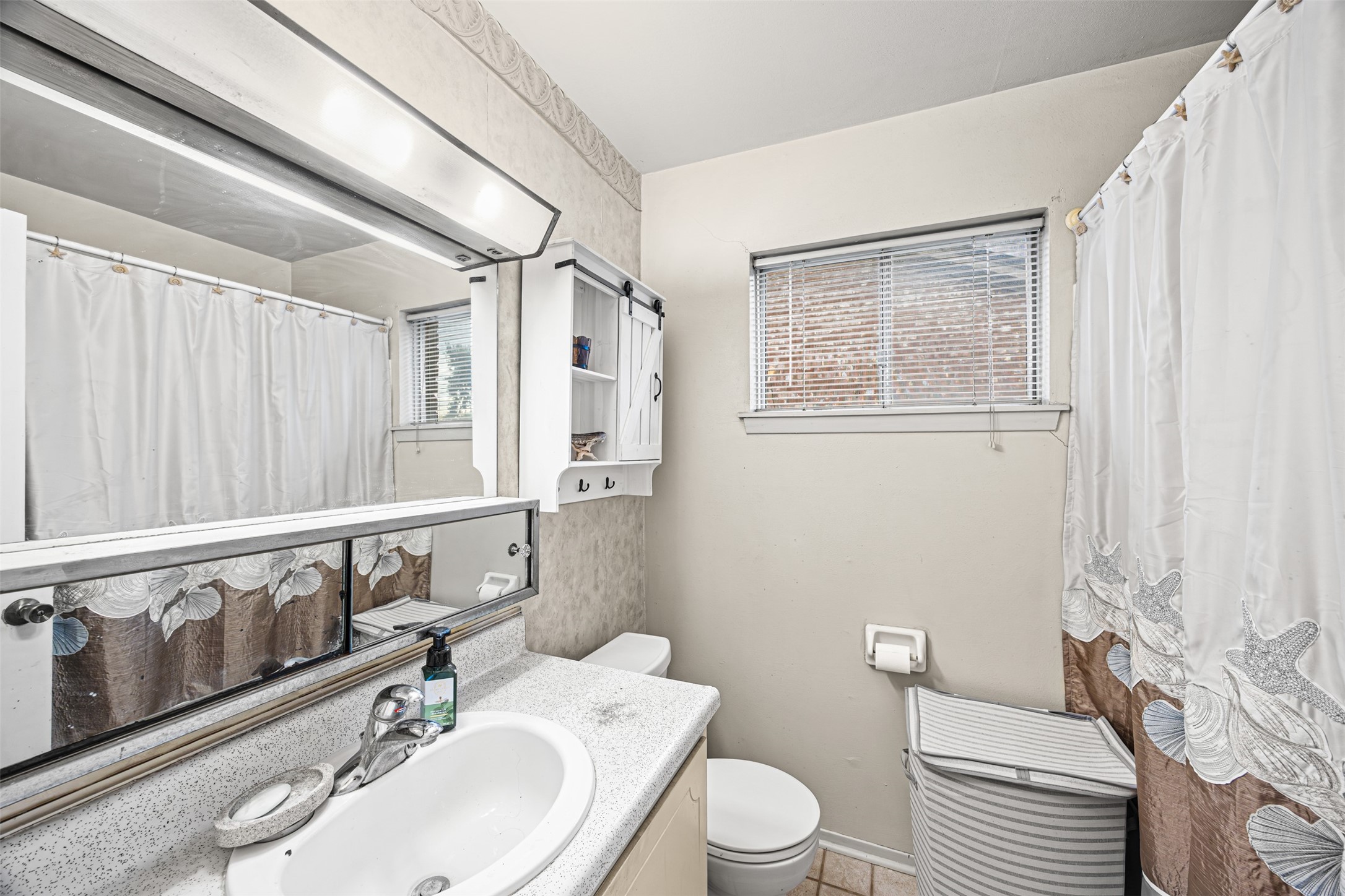 5406 Hazel Street Property Photo 16