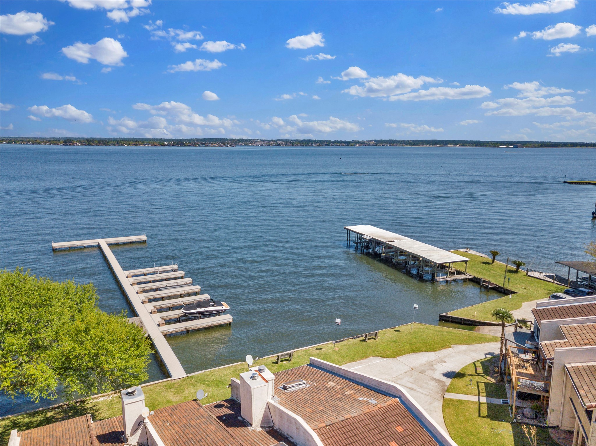 35 Regency Point Property Photo 1