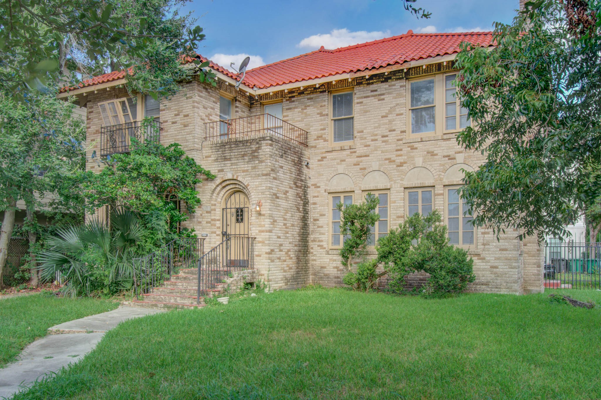 4802 La Branch Street Property Photo 1