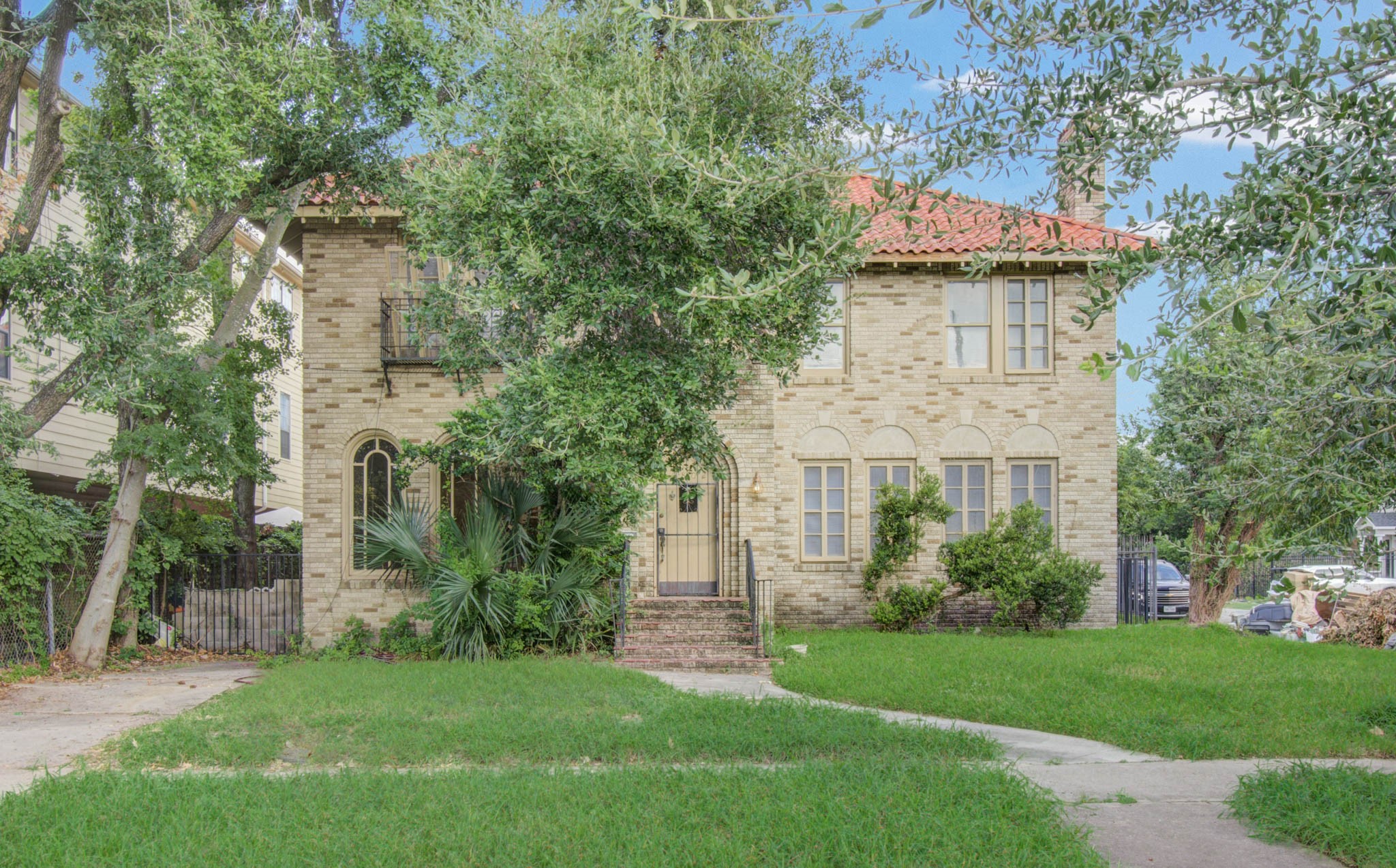 4802 La Branch Street Property Photo 4