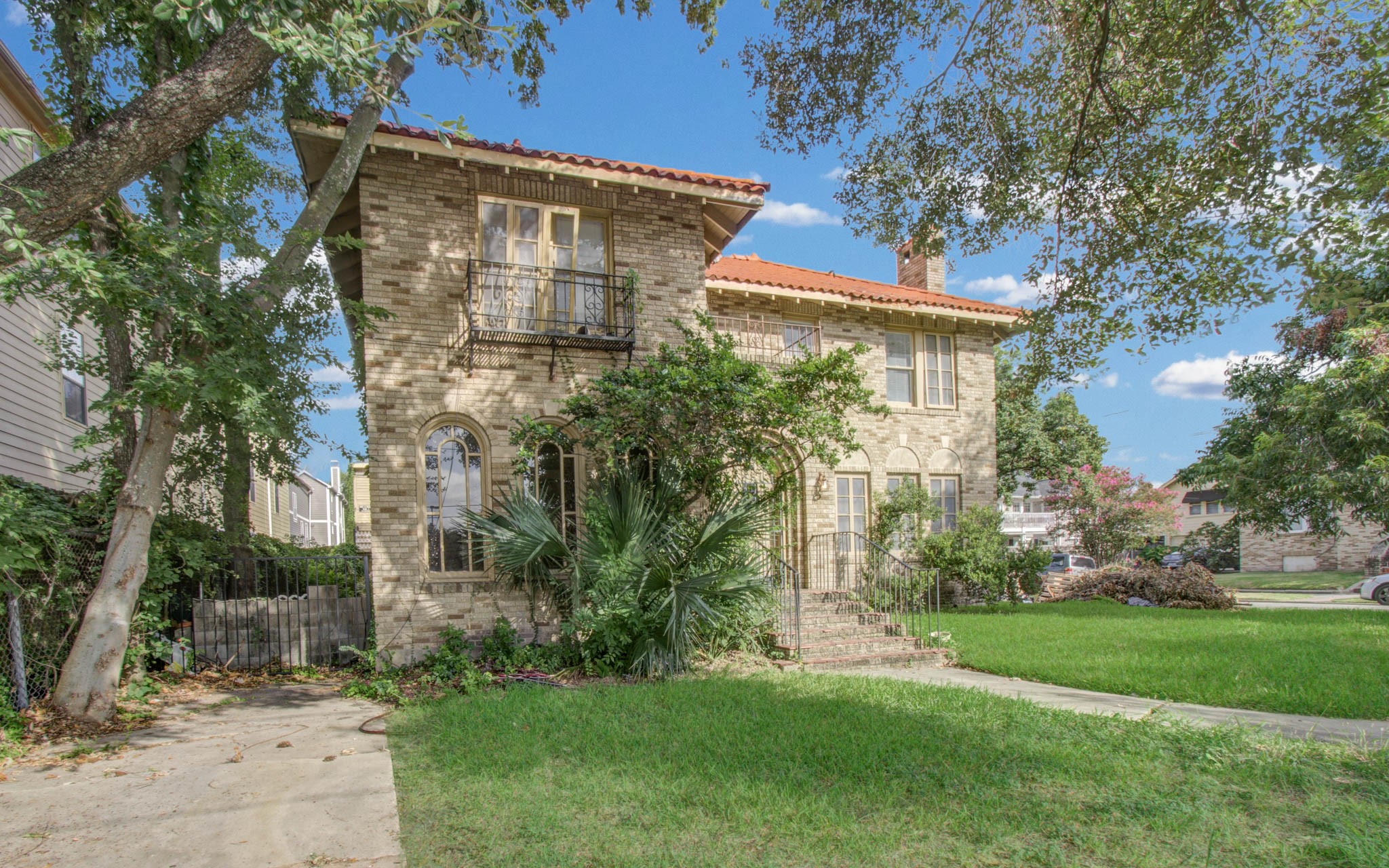 4802 La Branch Street Property Photo 5