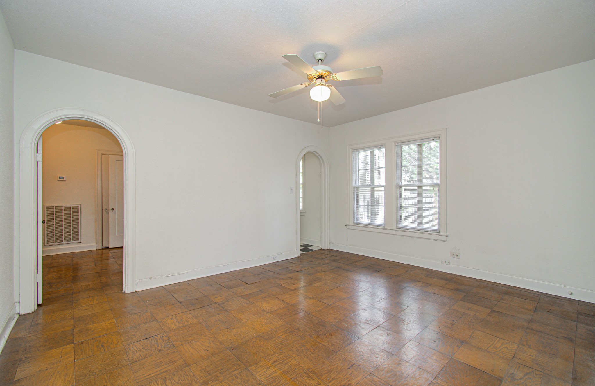 4802 La Branch Street Property Photo 28