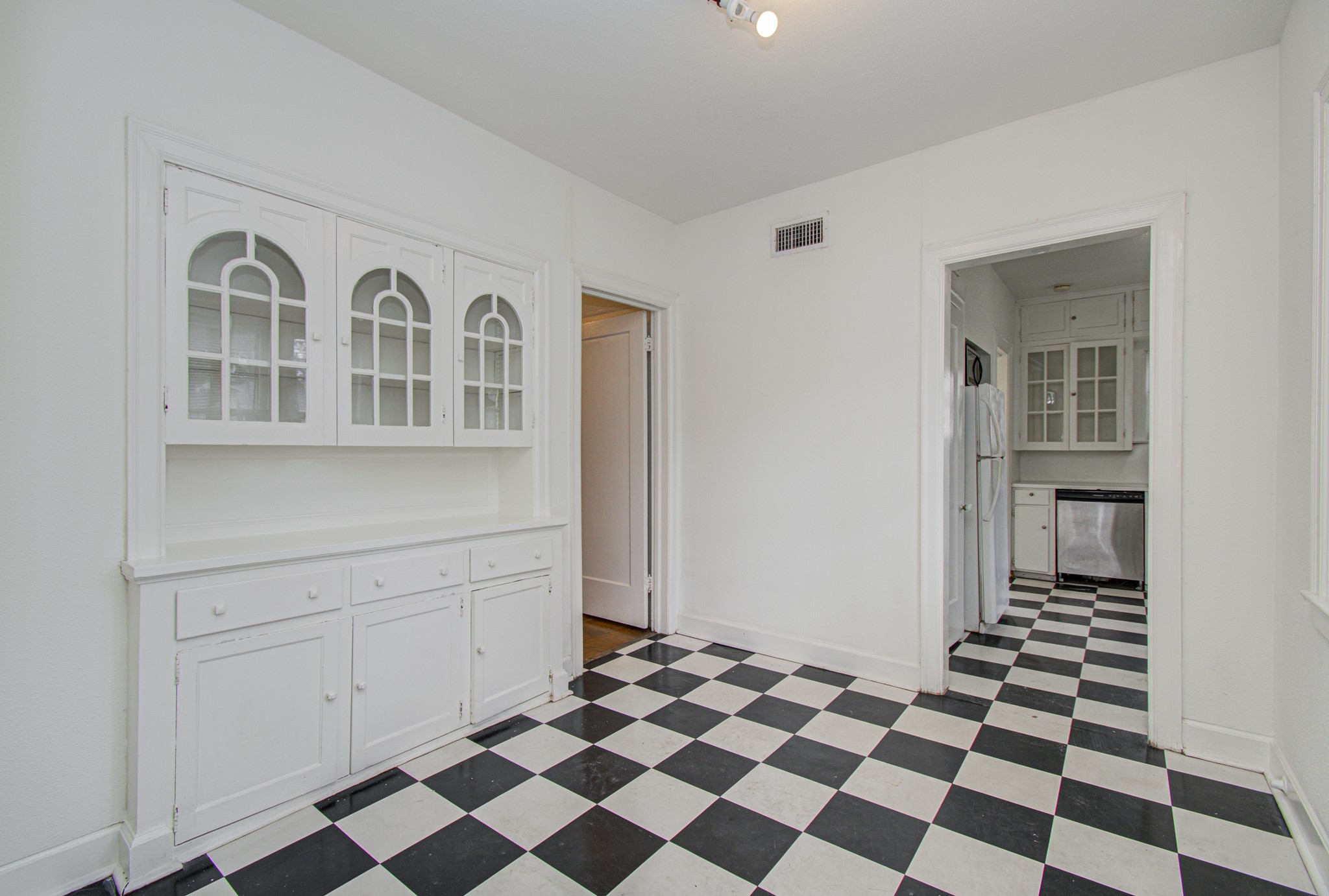 4802 La Branch Street Property Photo 31