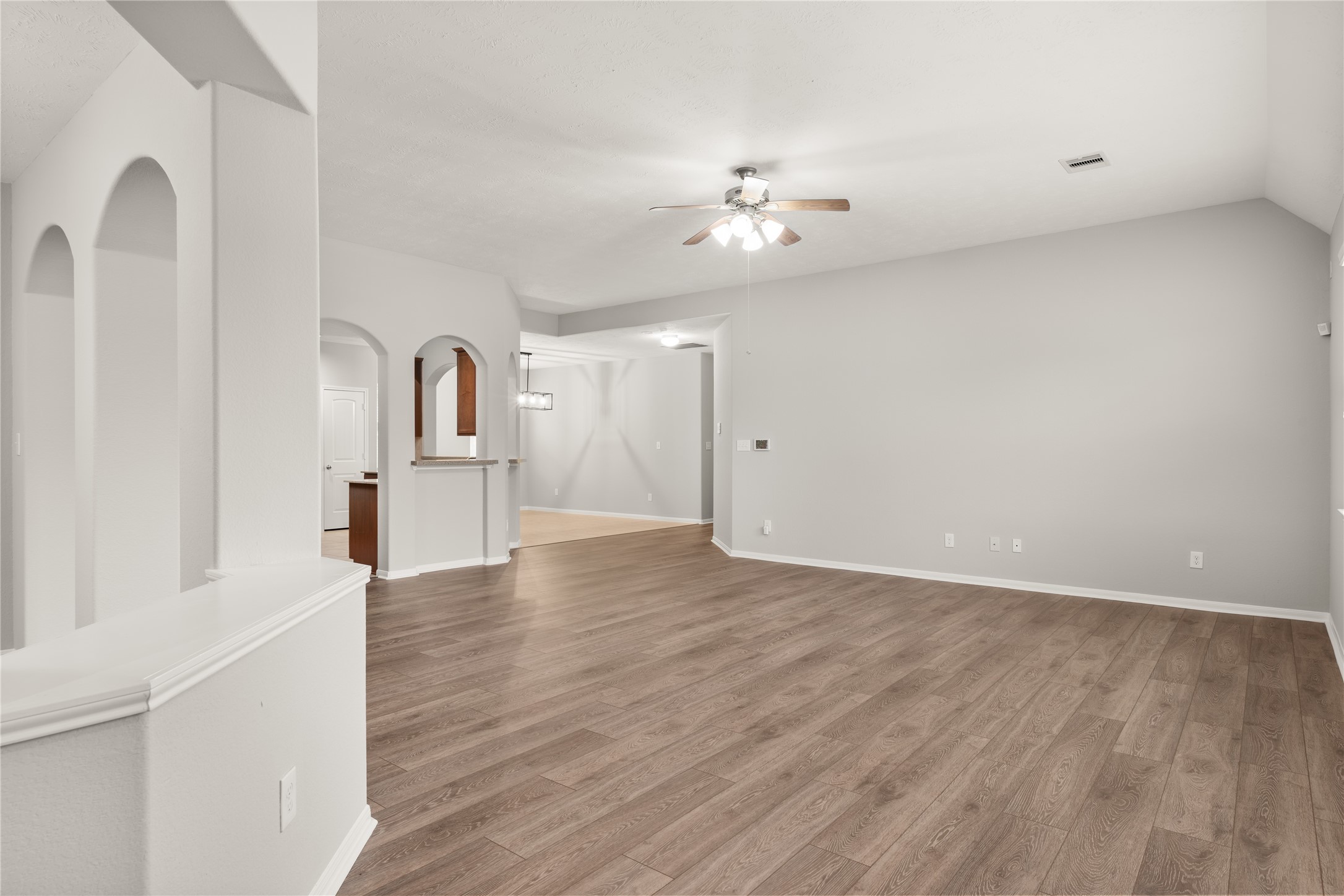 13602 Kodiak Brown Bear Street Property Photo 8