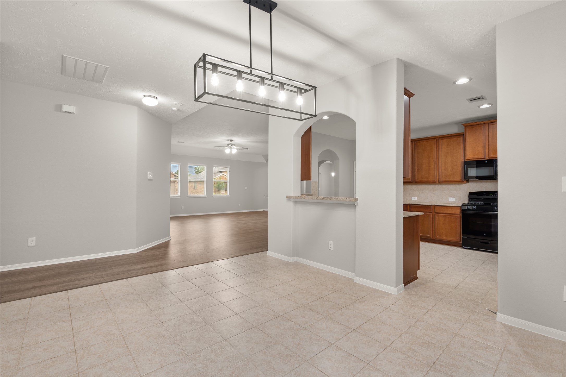 13602 Kodiak Brown Bear Street Property Photo 19
