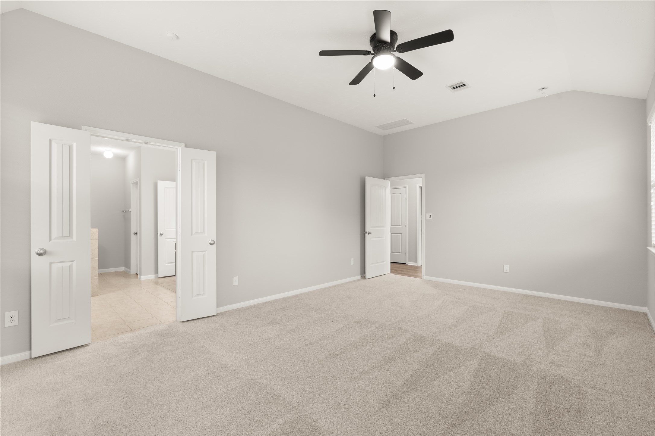 13602 Kodiak Brown Bear Street Property Photo 22