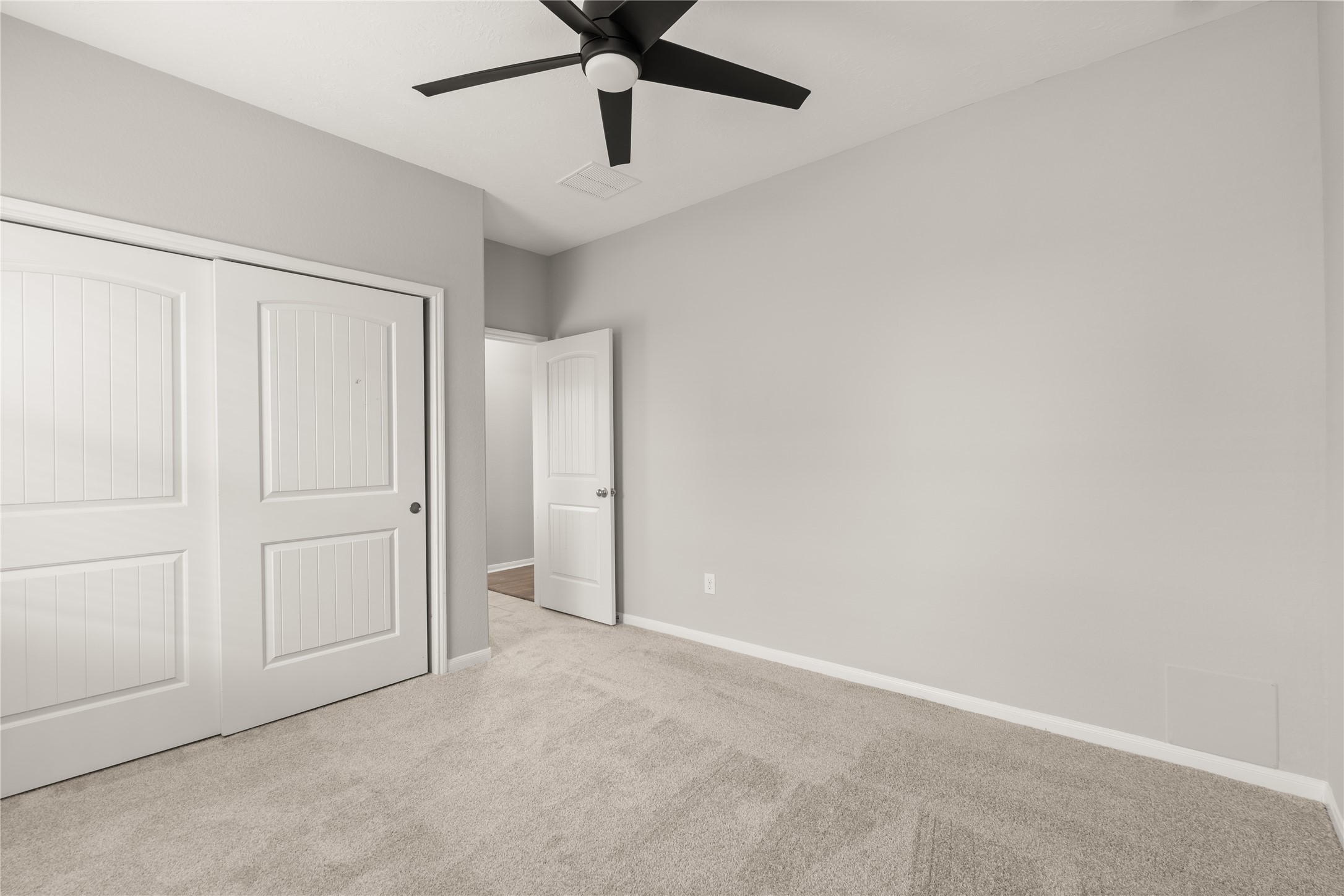 13602 Kodiak Brown Bear Street Property Photo 34