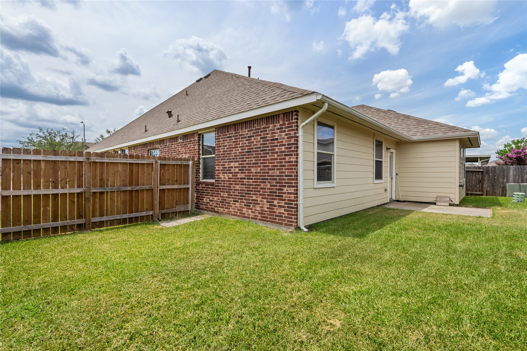 13602 Kodiak Brown Bear Street Property Photo 38