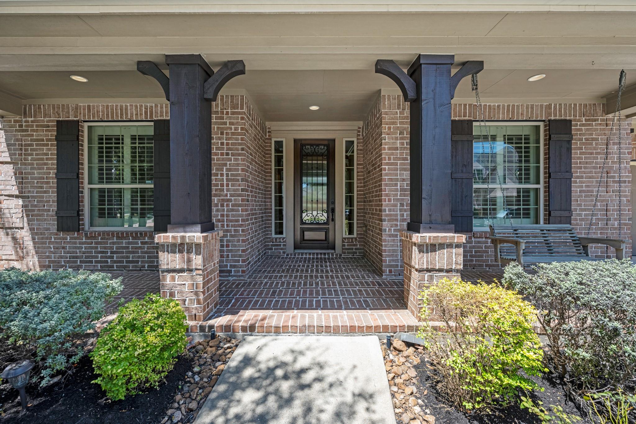 10135 Stafford Hill Cove Property Photo 4