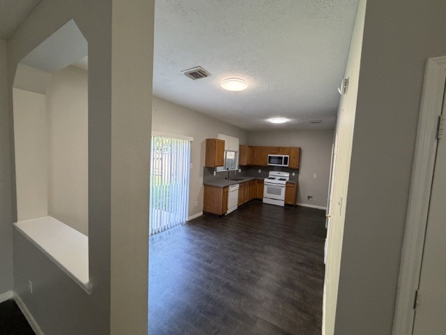 22018 Willow Shadows Property Photo 7