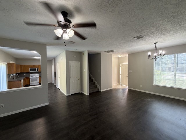 22018 Willow Shadows Property Photo 9