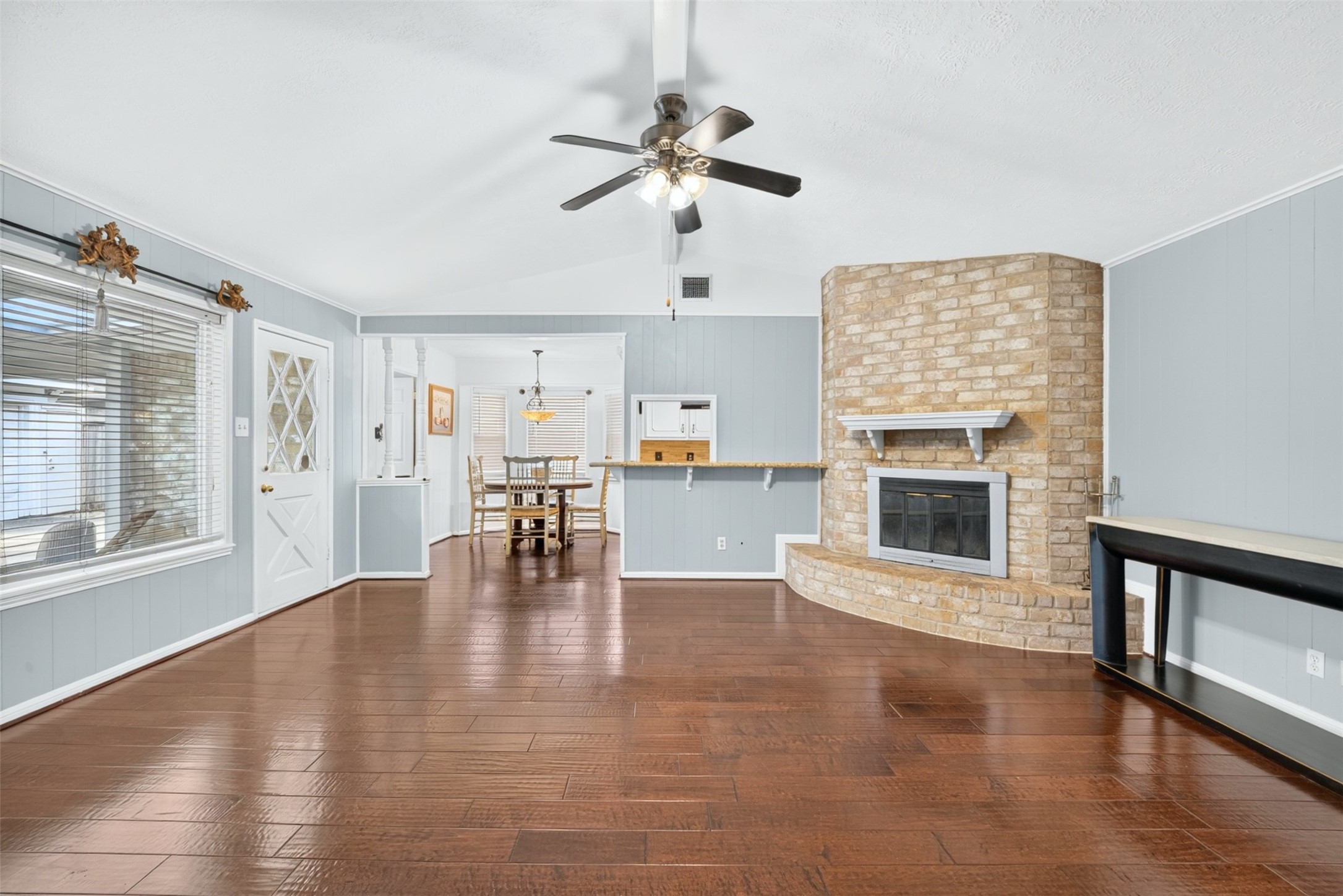12823 Westhorpe Drive Property Photo 3