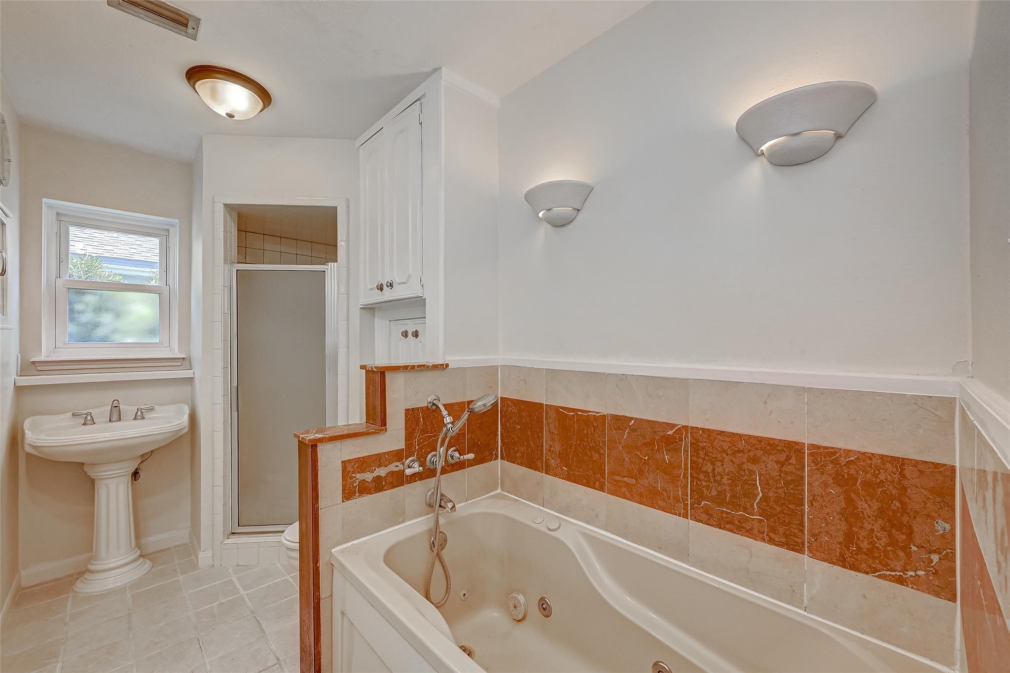 12823 Westhorpe Drive Property Photo 17