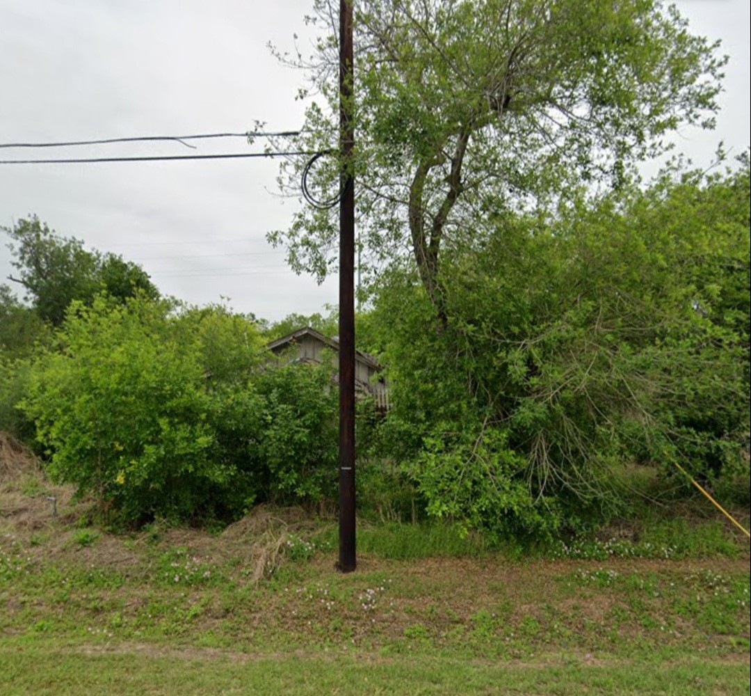 1111 Bayou Street