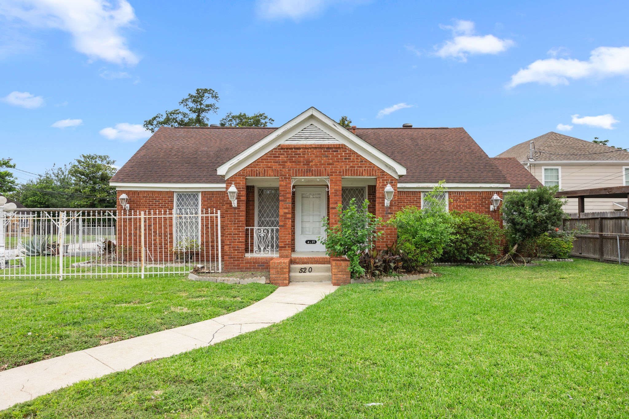 5201 Irvington Boulevard Property Photo 1