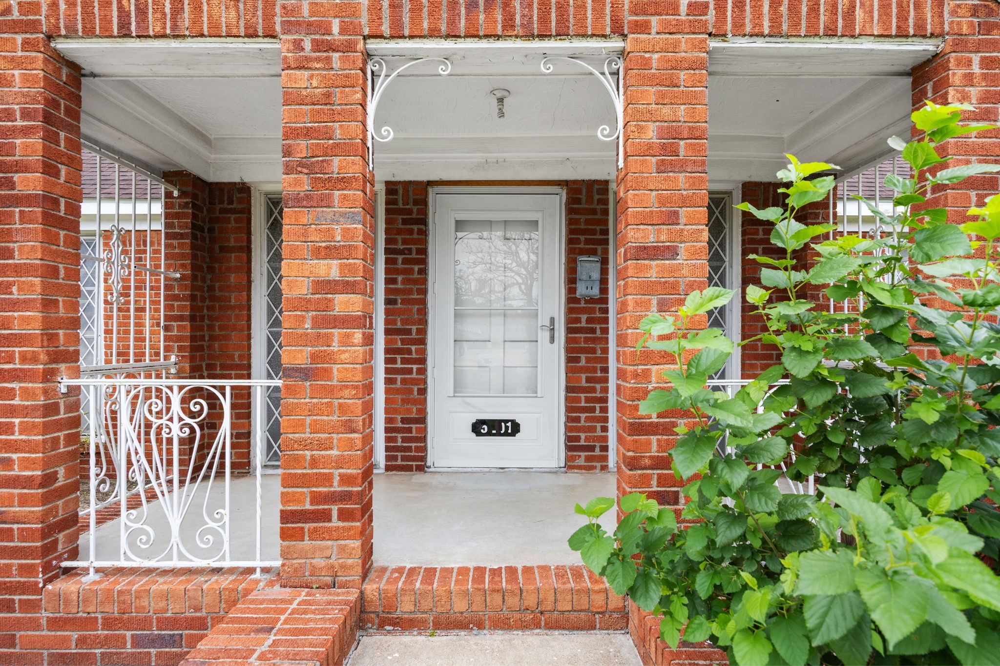 5201 Irvington Boulevard Property Photo 4