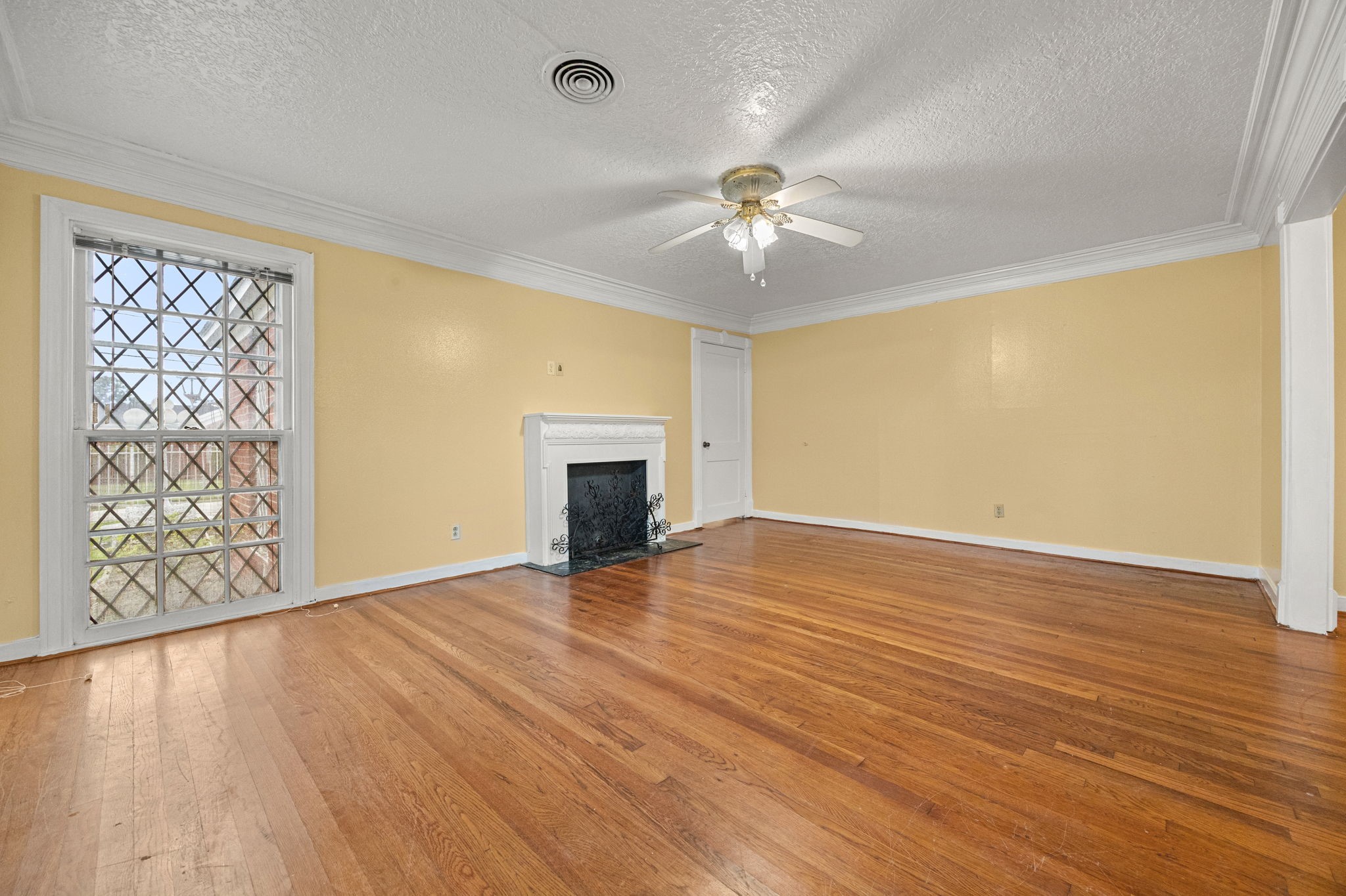 5201 Irvington Boulevard Property Photo 7