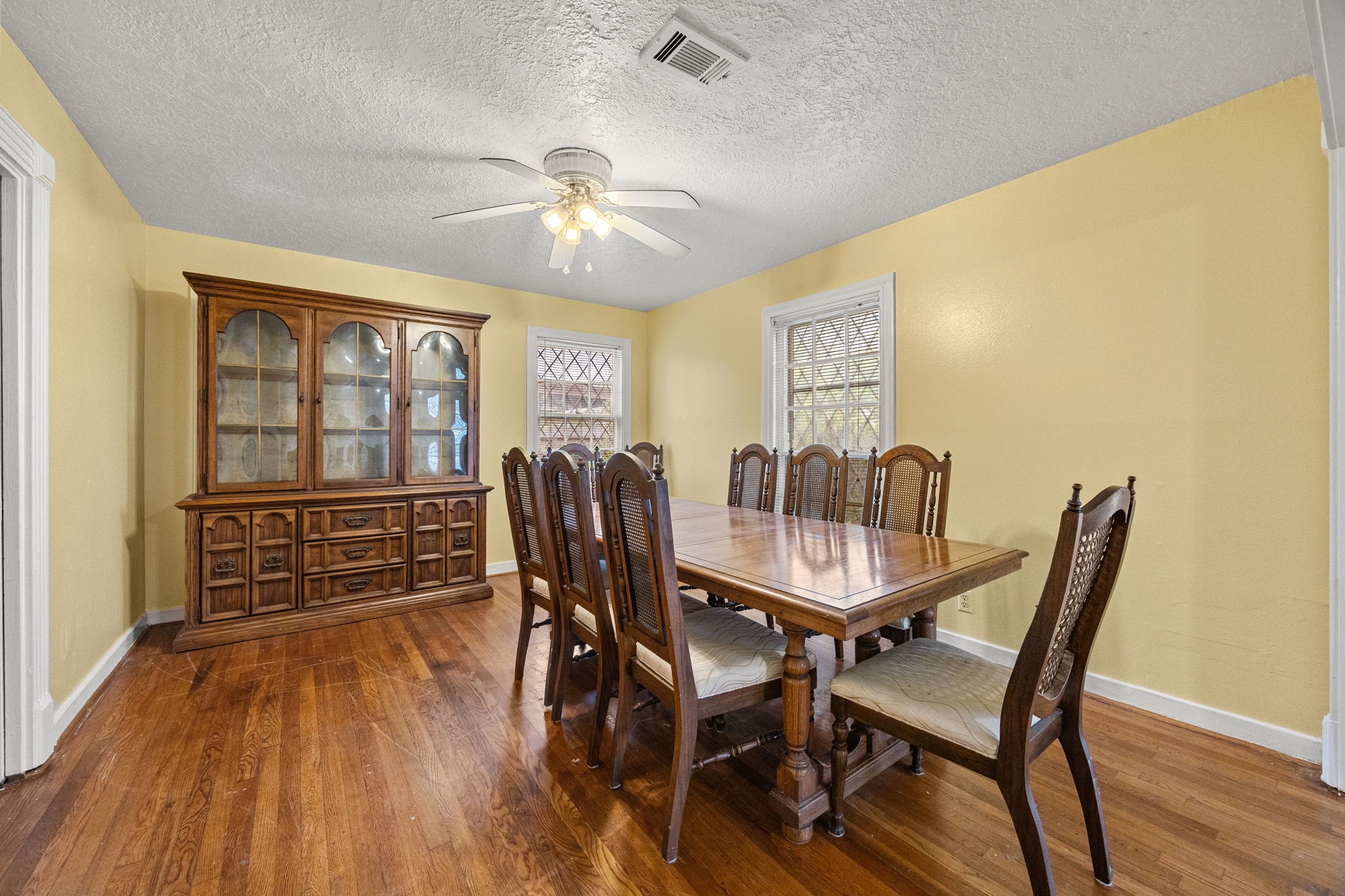 5201 Irvington Boulevard Property Photo 10
