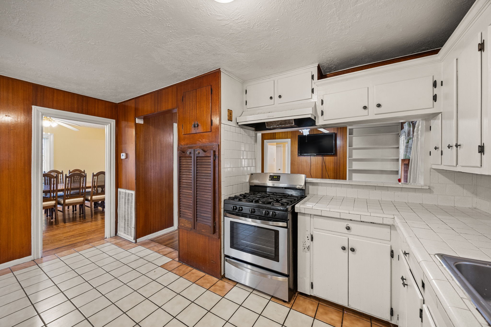5201 Irvington Boulevard Property Photo 14