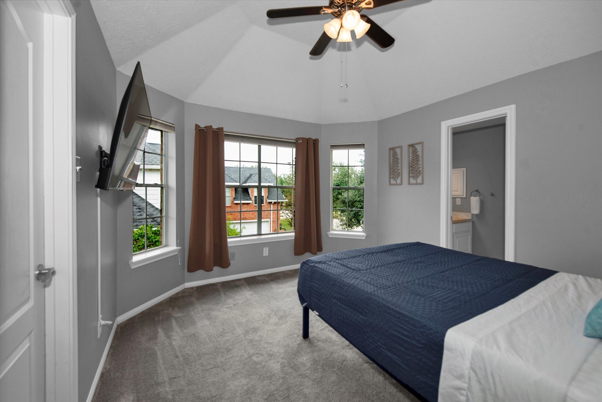 8219 Shoregrove Drive Property Photo 18