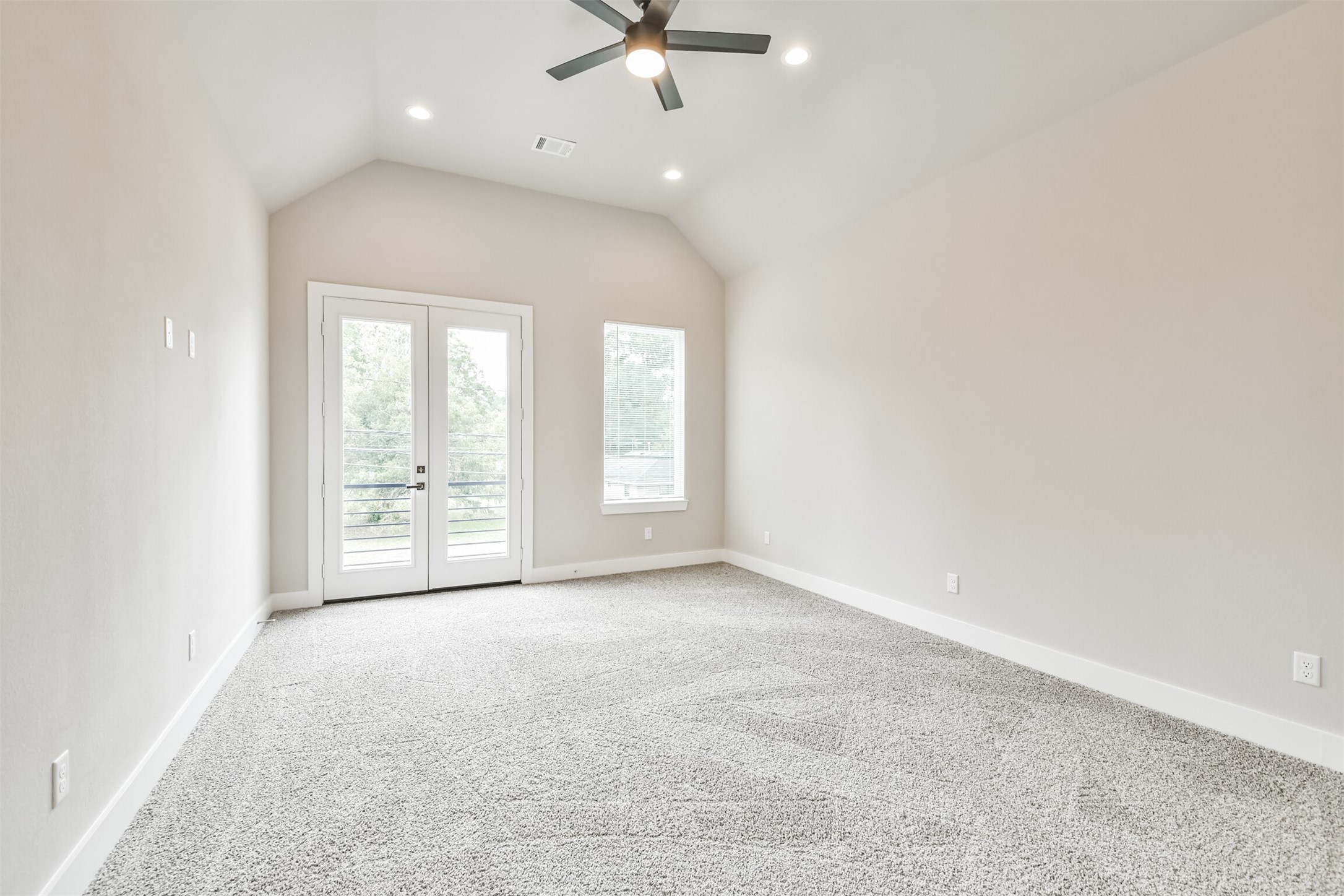 810 Mansfield Street Property Photo 28