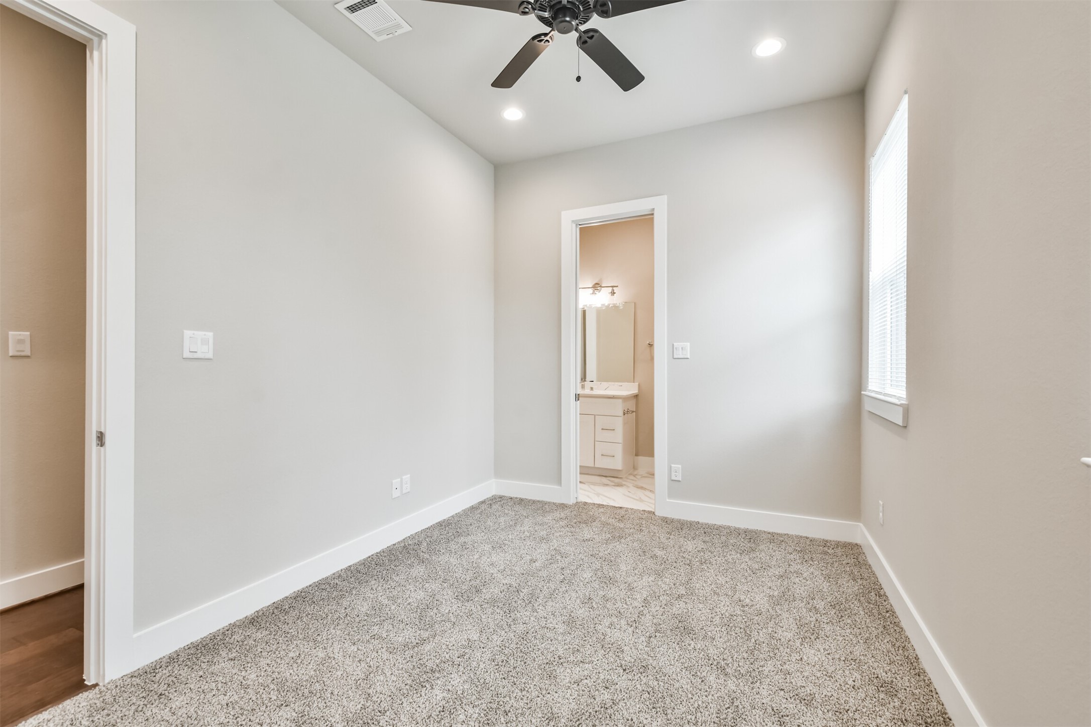 810 Mansfield Street Property Photo 38