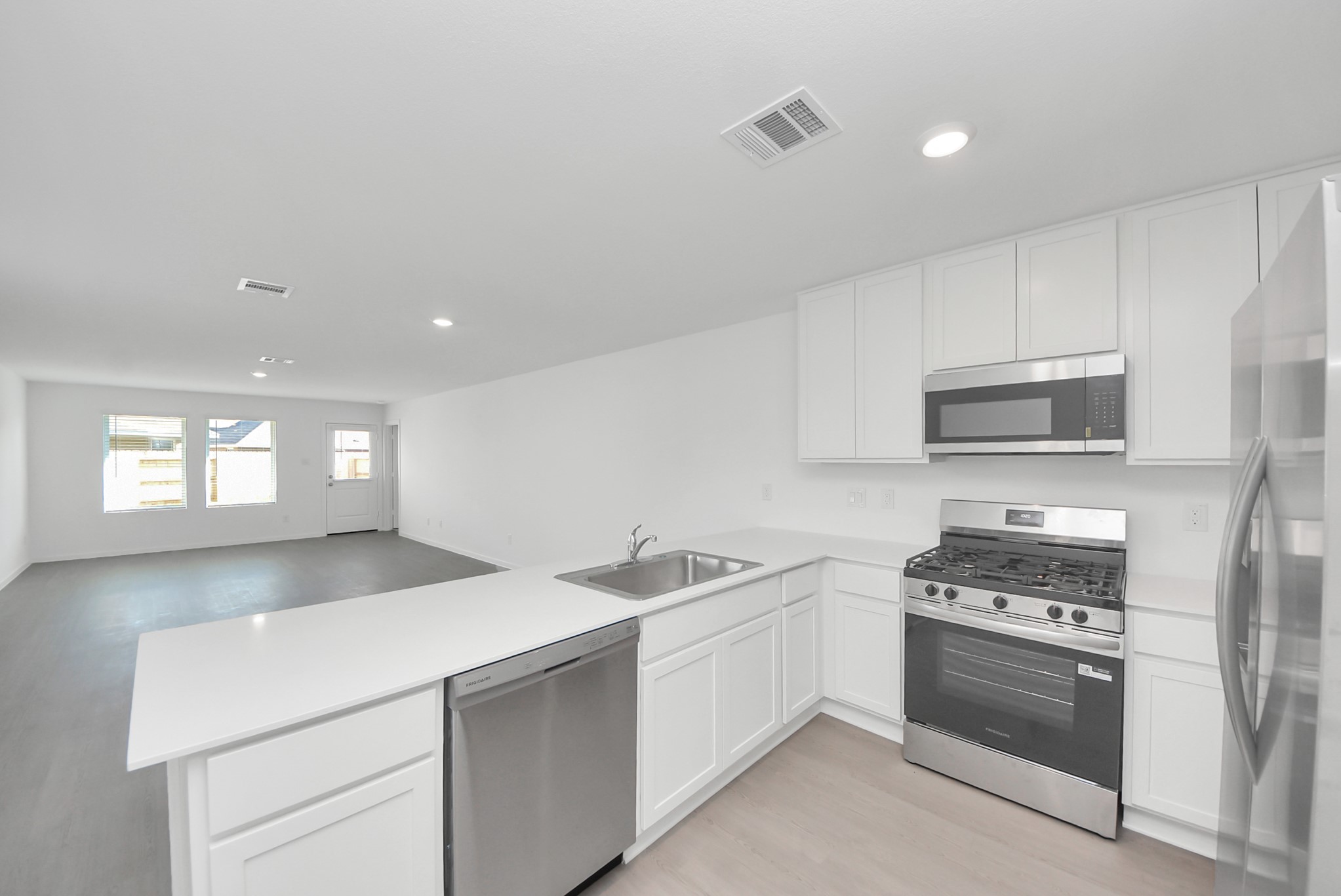 1031 Garnet Rain Circle Property Photo 3