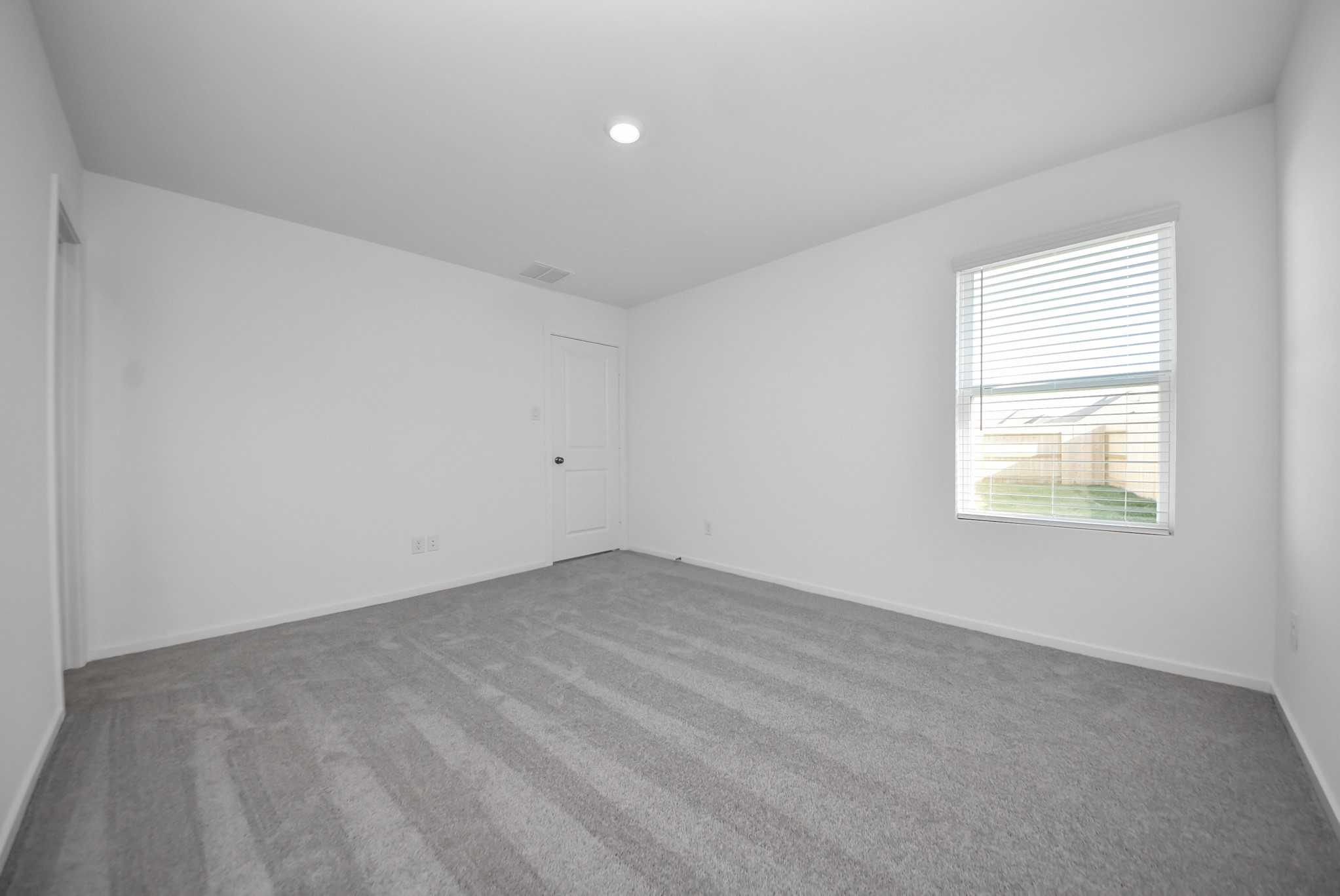 1031 Garnet Rain Circle Property Photo 8