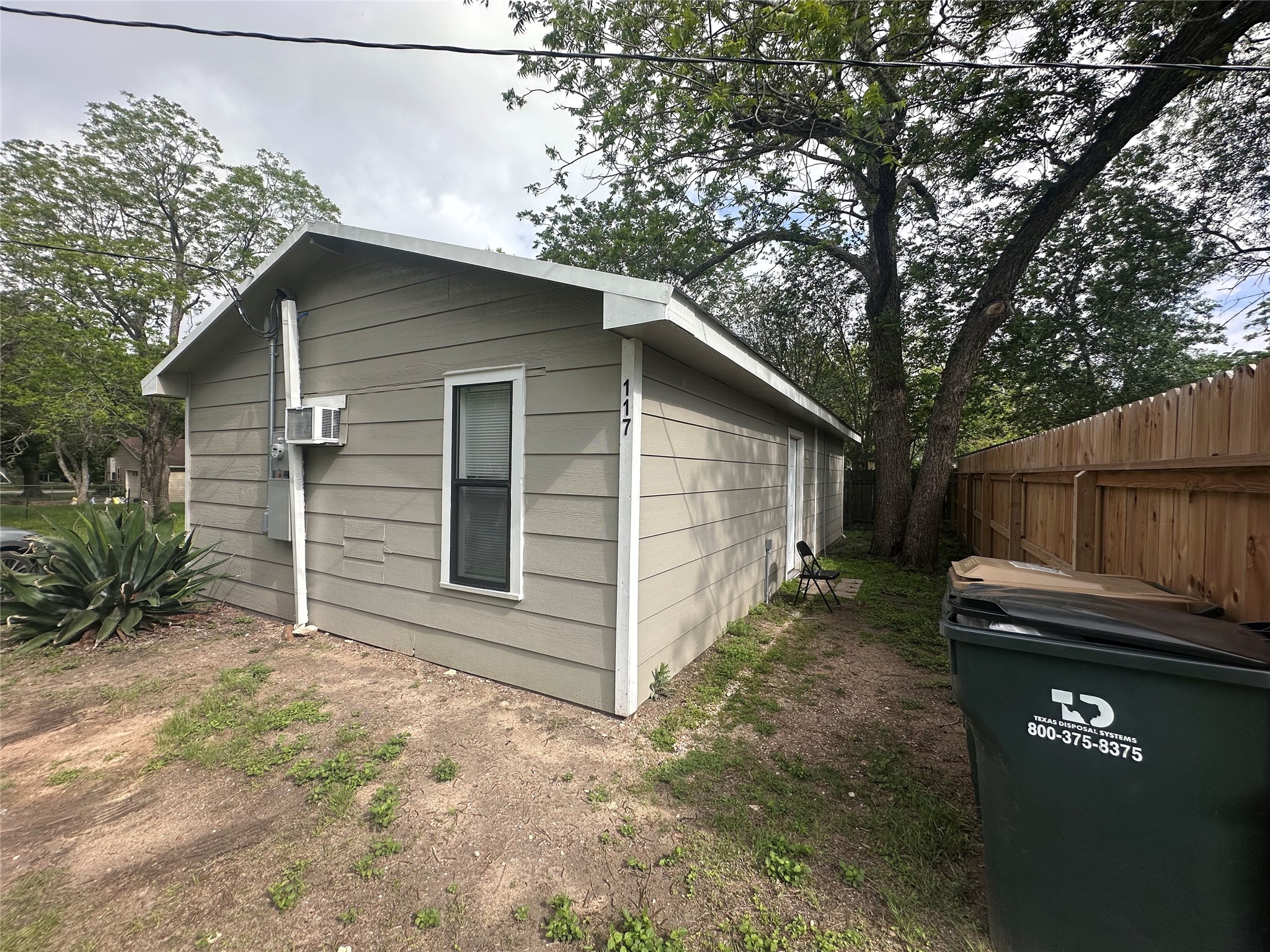 113 N Middle Street Property Photo 7