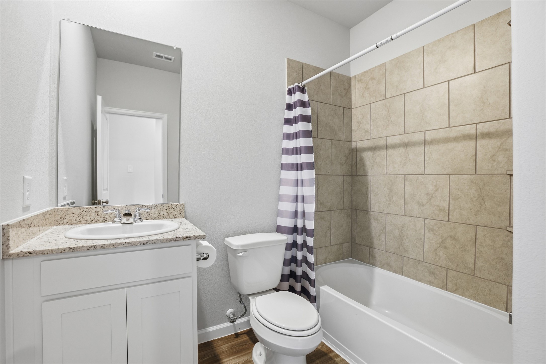 814 Brookside Drive Property Photo 18