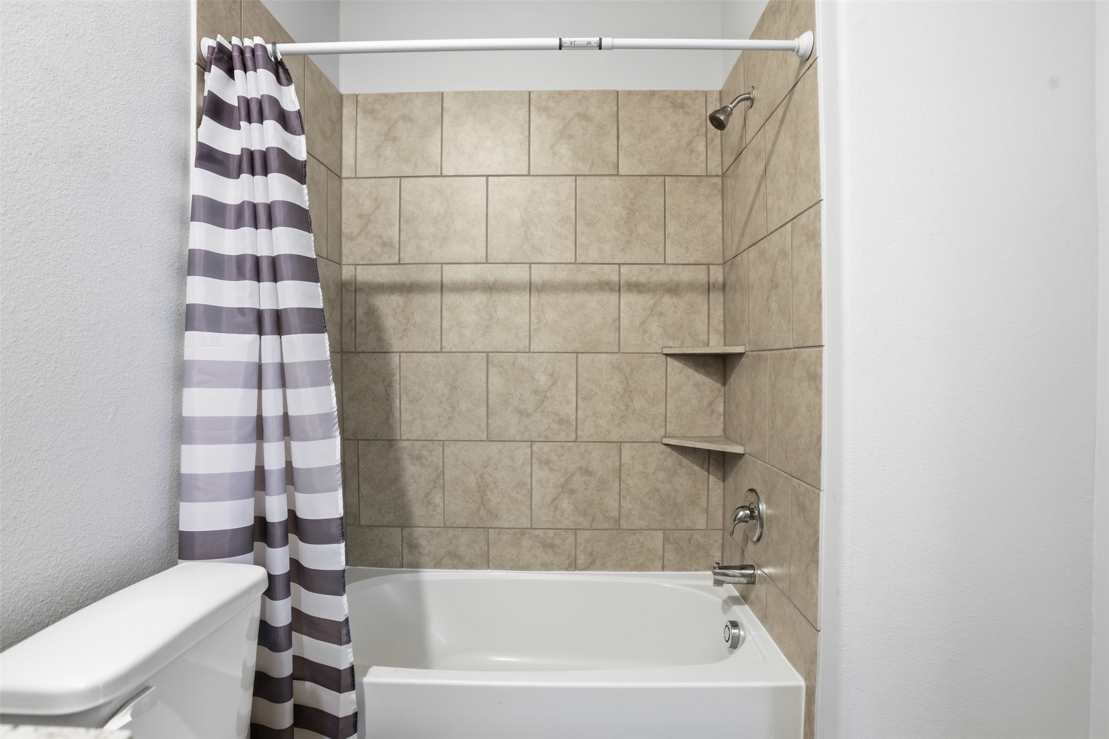 814 Brookside Drive Property Photo 19