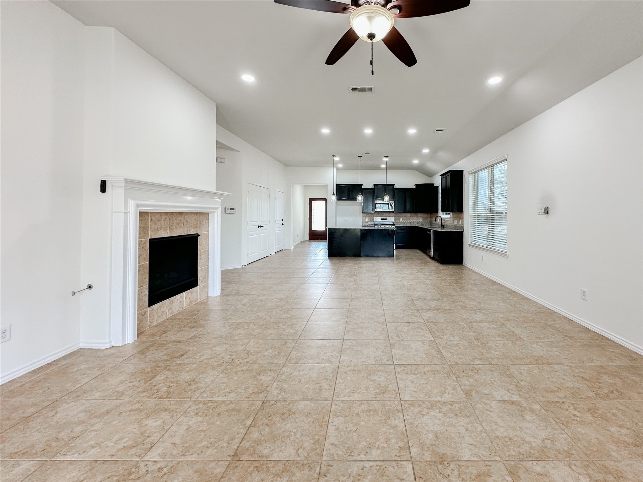 25322 Alverstone Drive Property Photo 10