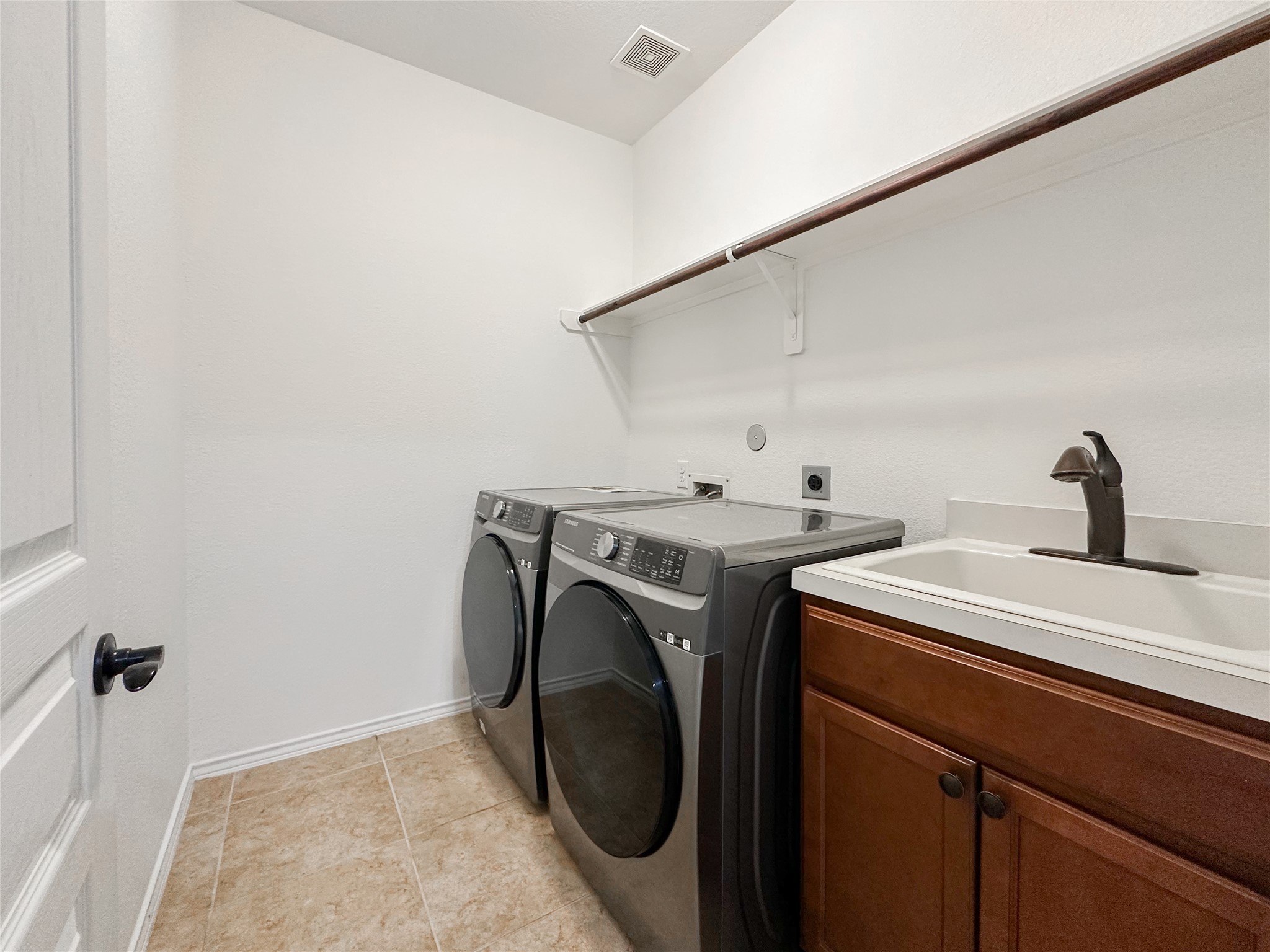 25322 Alverstone Drive Property Photo 19