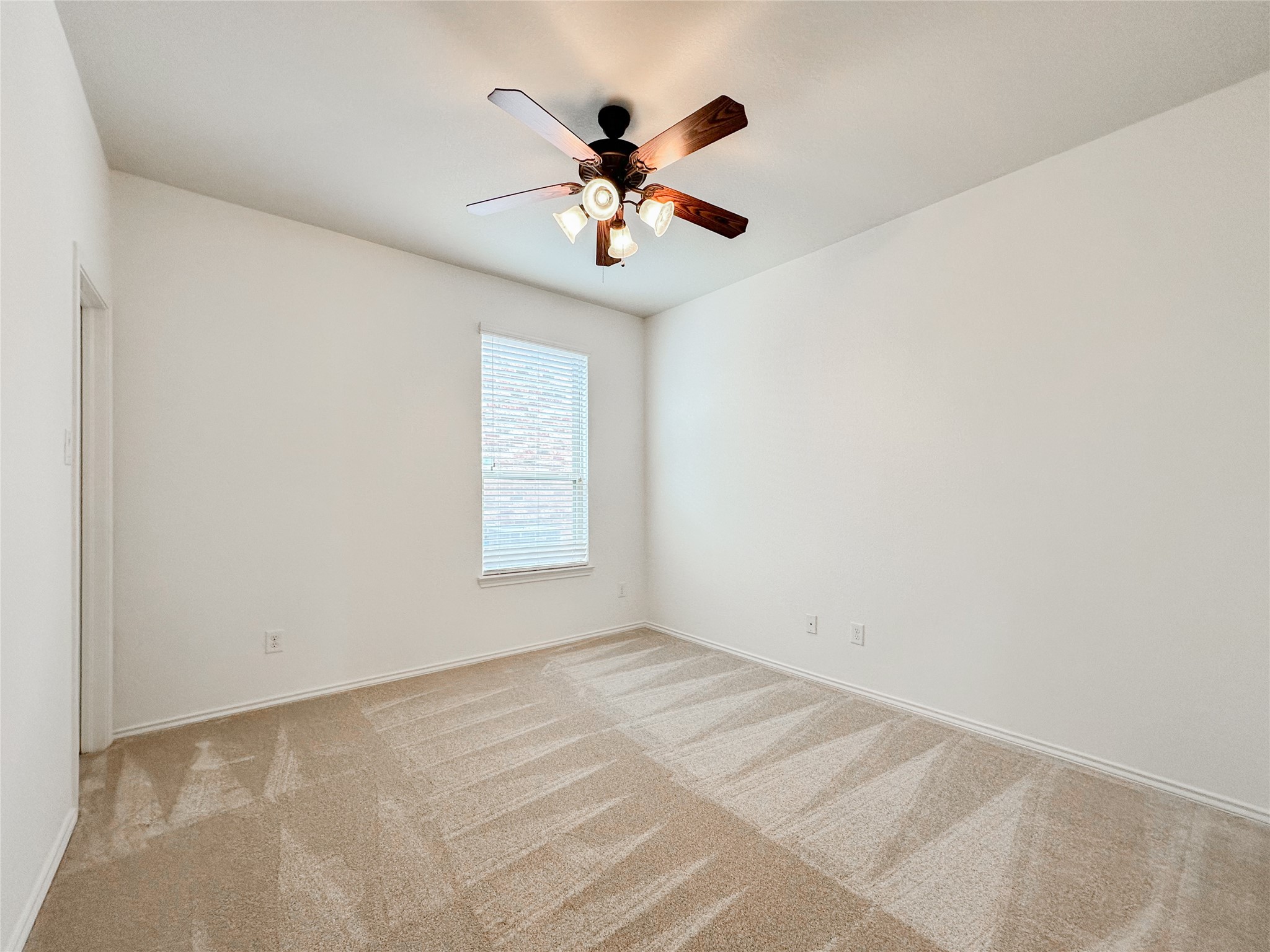 25322 Alverstone Drive Property Photo 20
