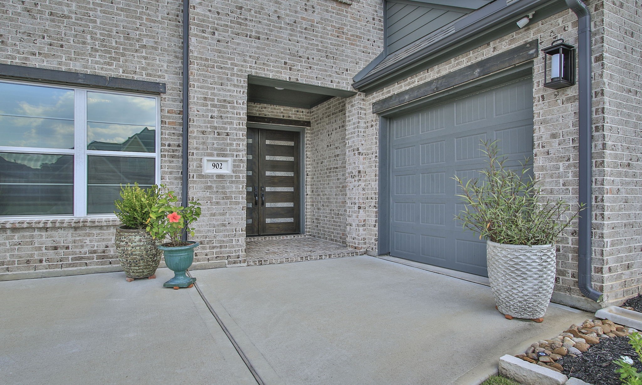 902 Falcon Hollow Lane Property Photo 6