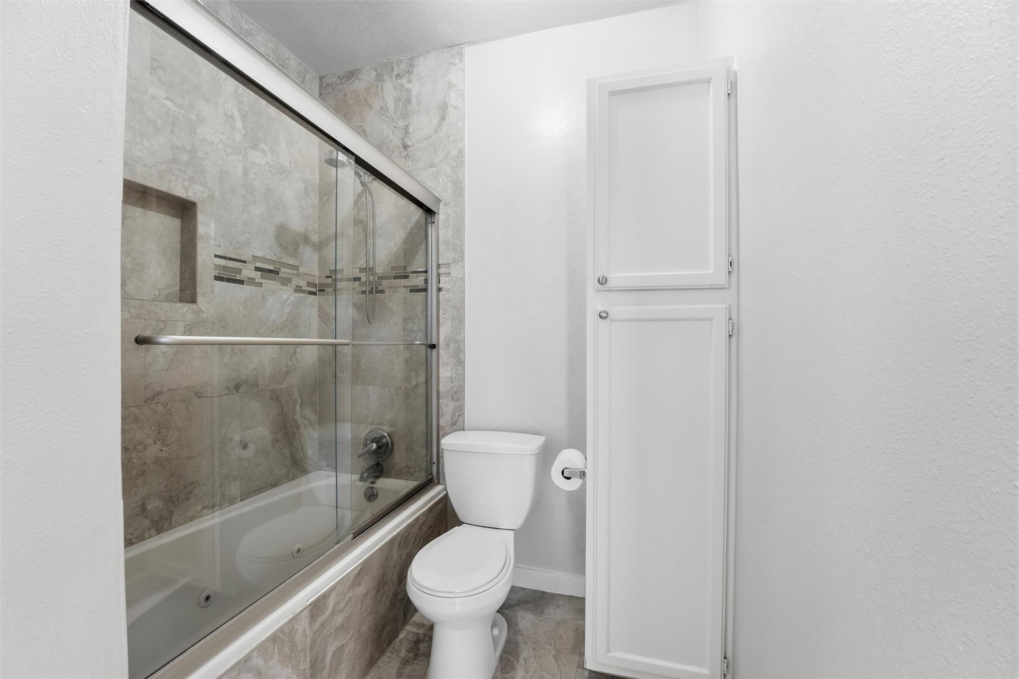 2425 Augusta Drive 23 Property Photo 15