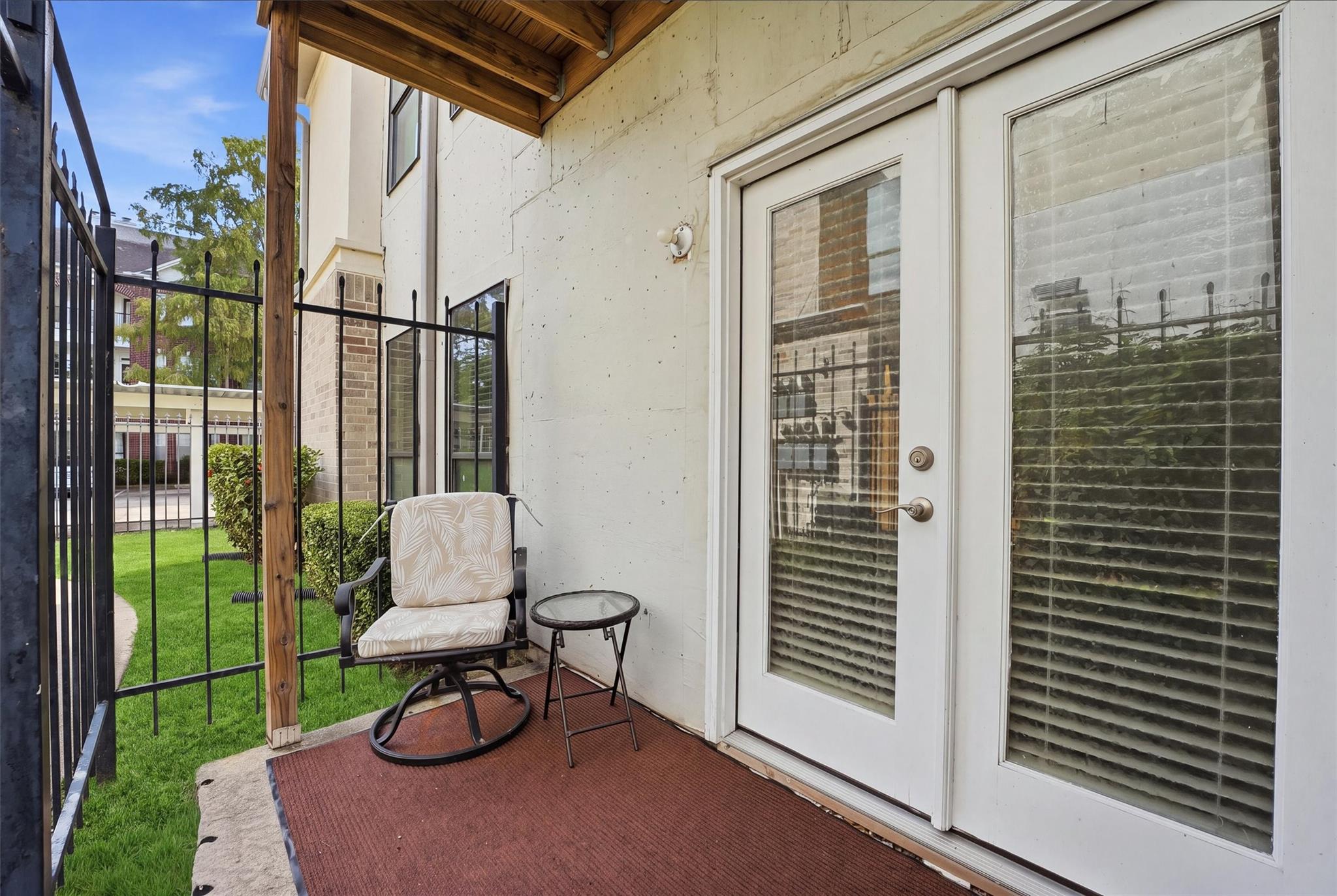2425 Augusta Drive 23 Property Photo 21