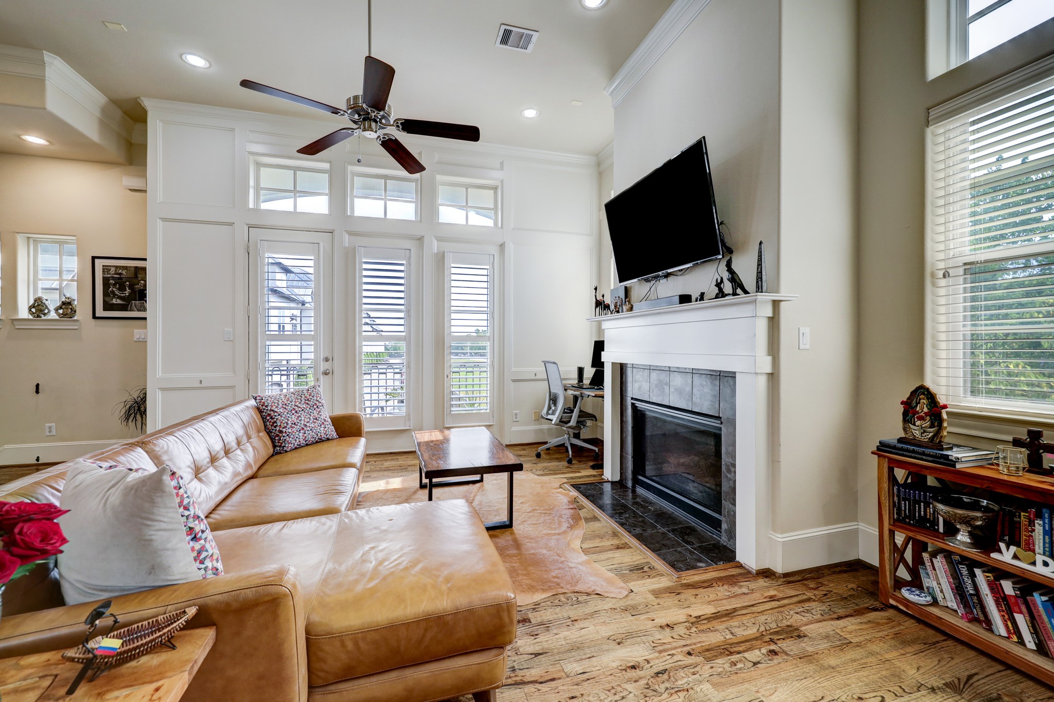 8932 Lakeshore Bend Drive Property Photo 7