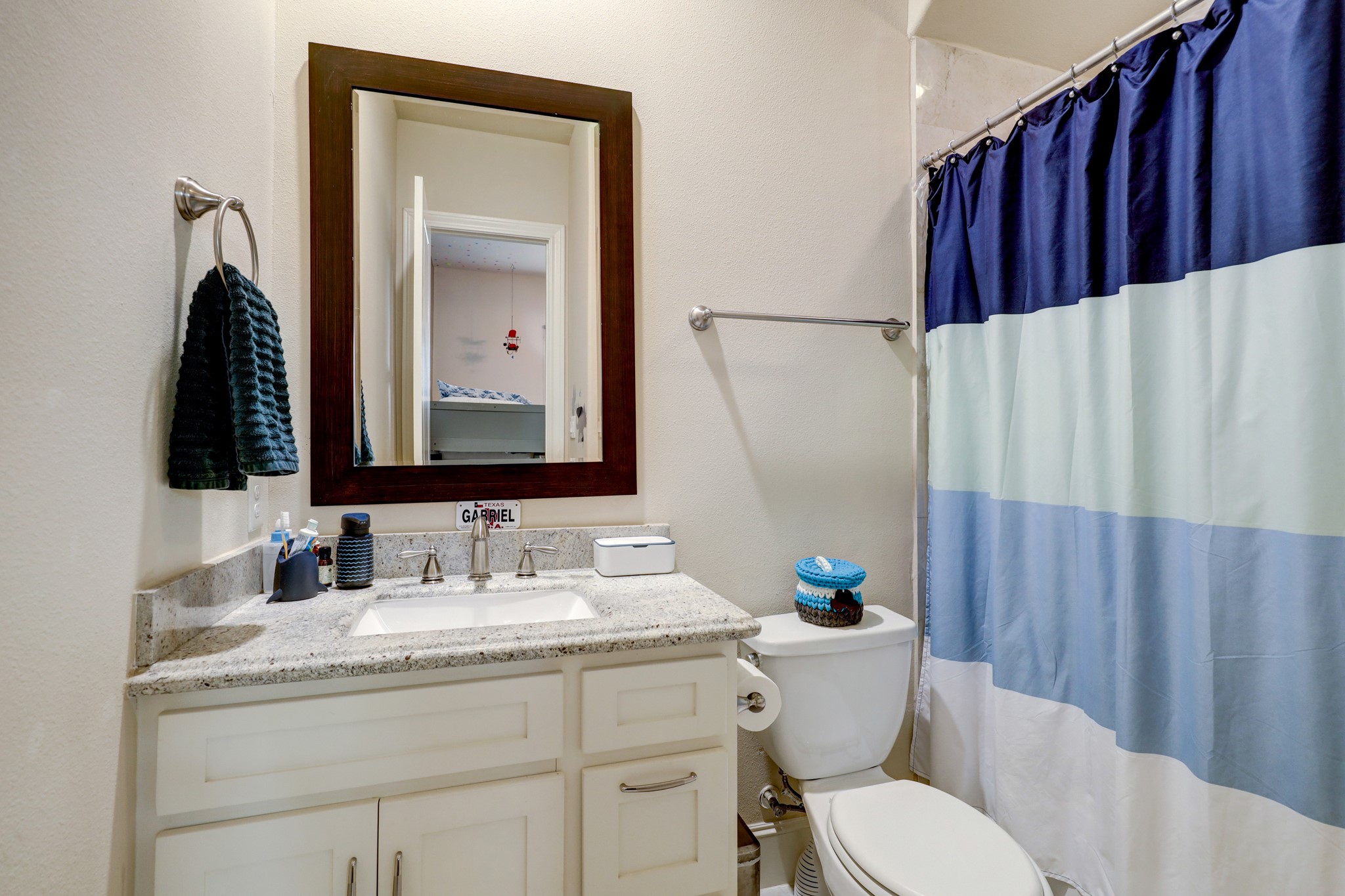 8932 Lakeshore Bend Drive Property Photo 14