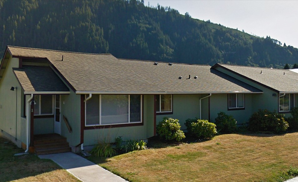 302 1st Street Property Photo 2