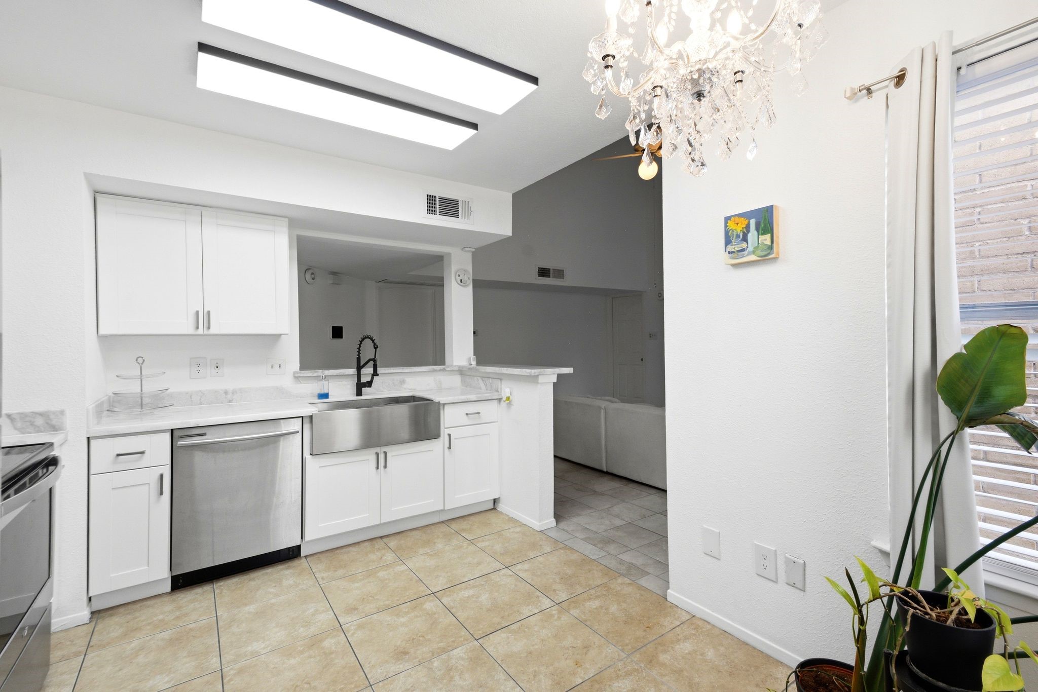 2011 Spenwick Drive 425 Property Photo 8