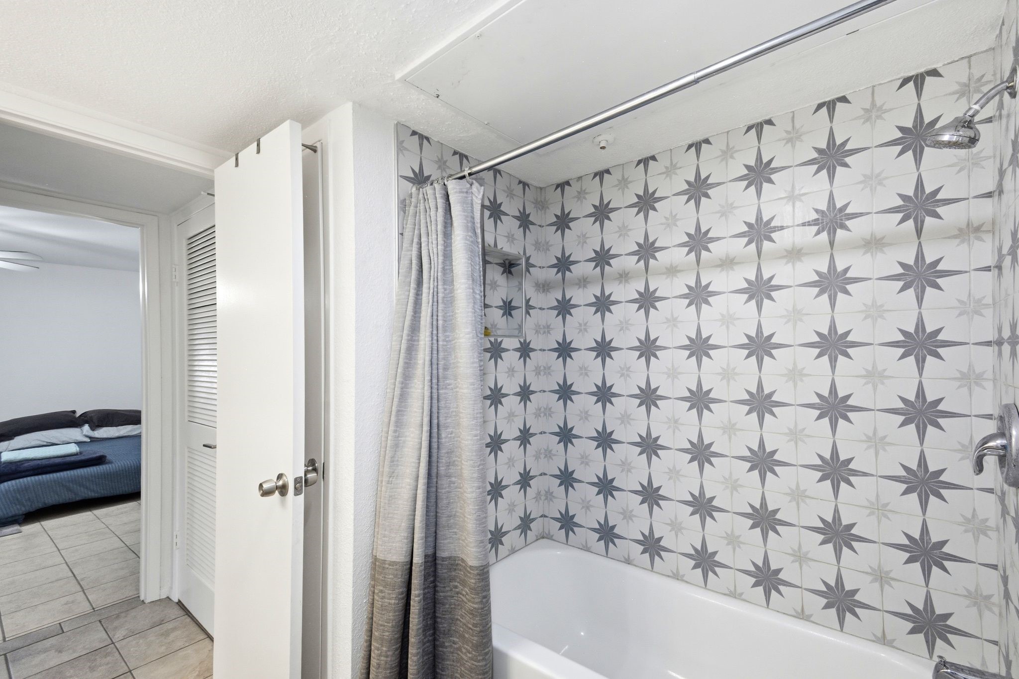 2011 Spenwick Drive 425 Property Photo 12