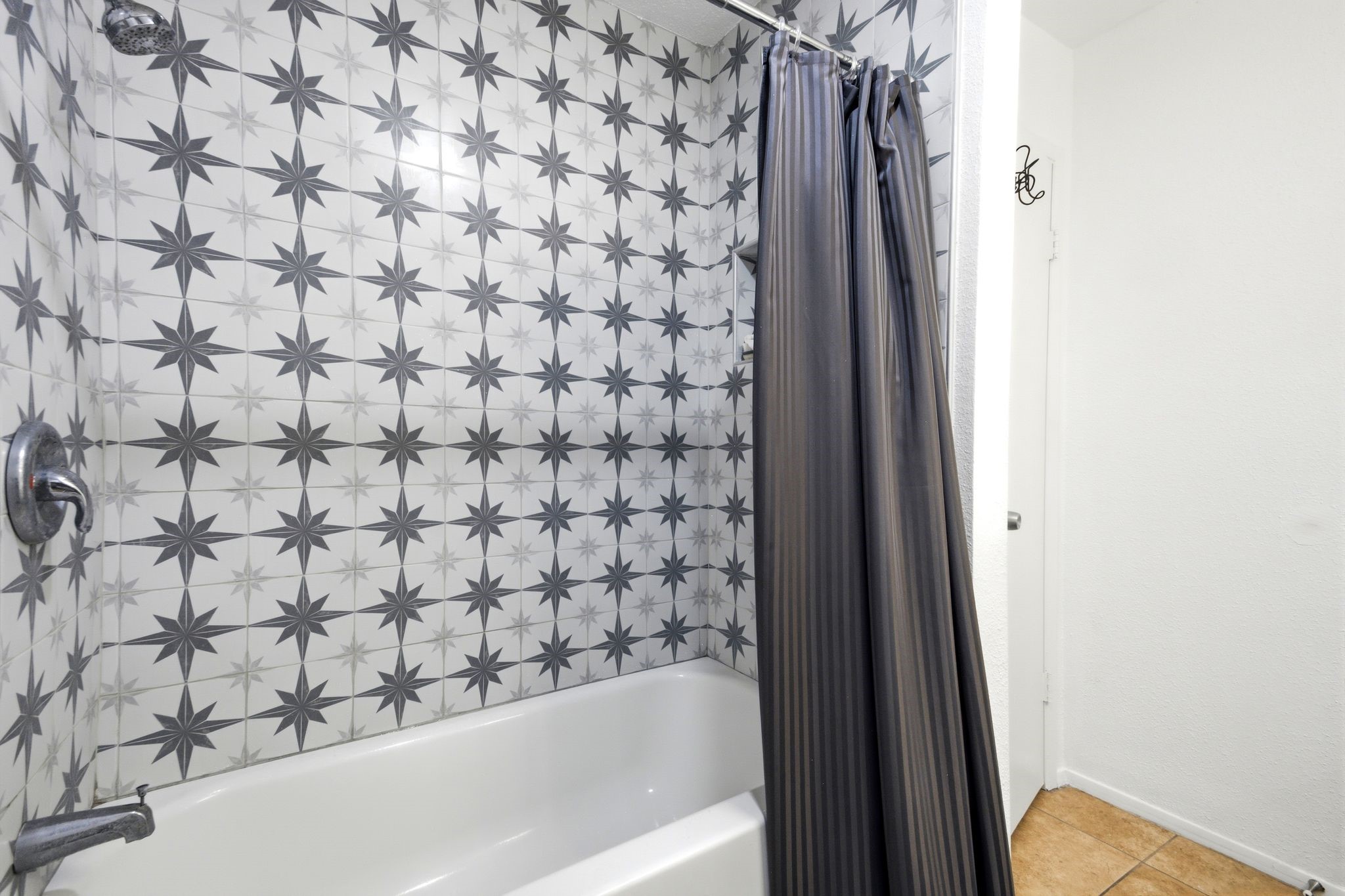 2011 Spenwick Drive 425 Property Photo 15