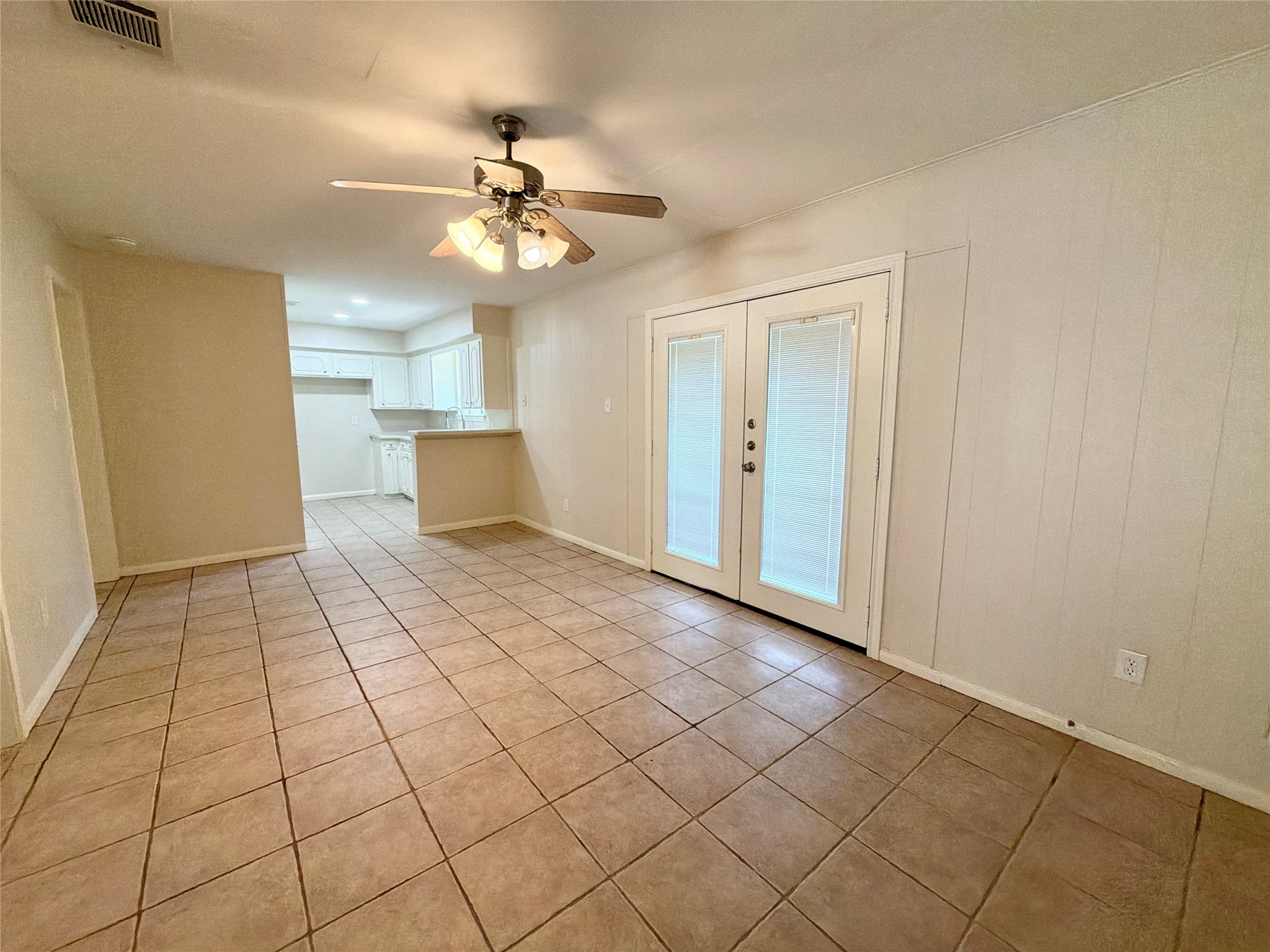 3427 Dovie Drive Property Photo 9