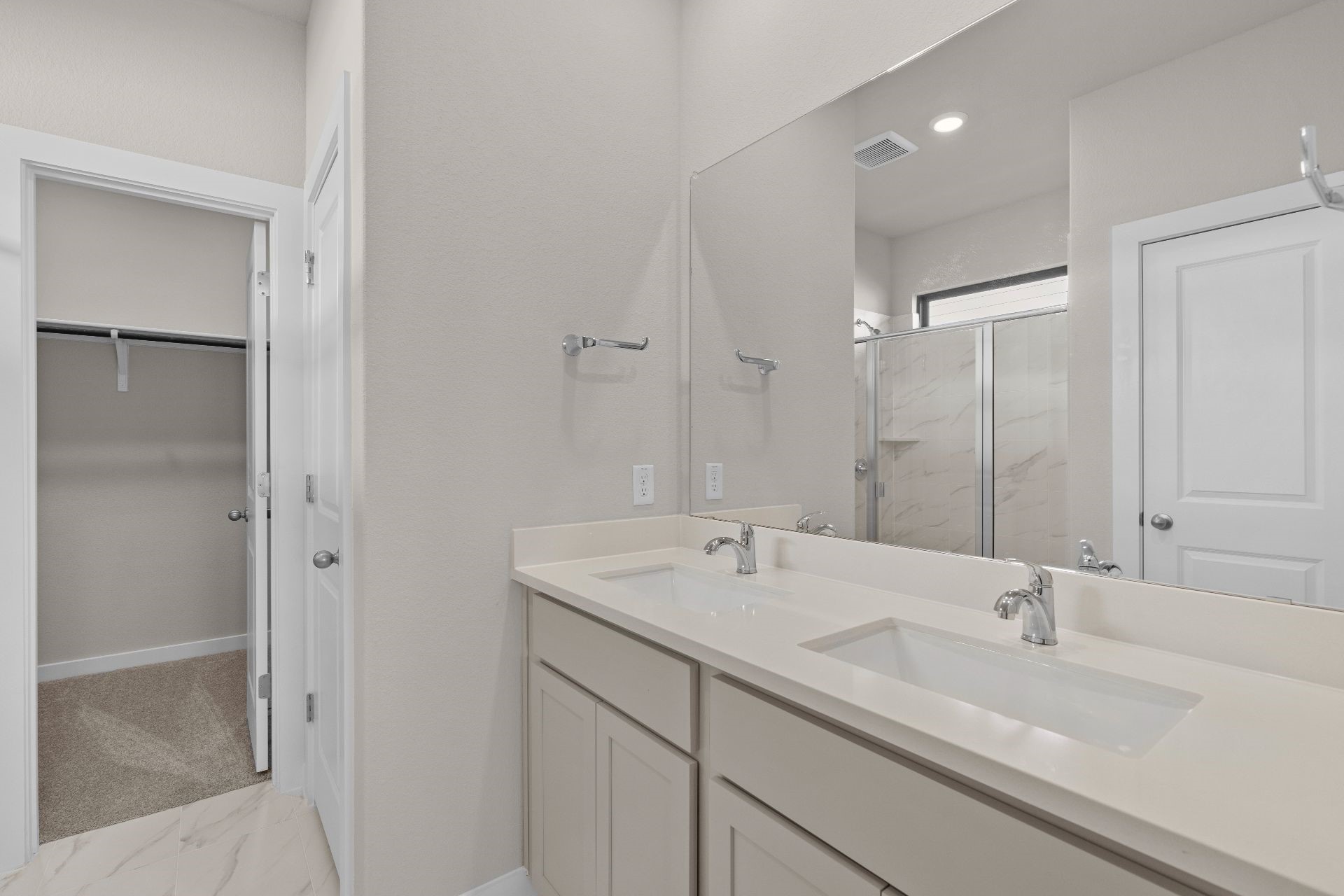 2462 N Heritage Drive Property Photo 14
