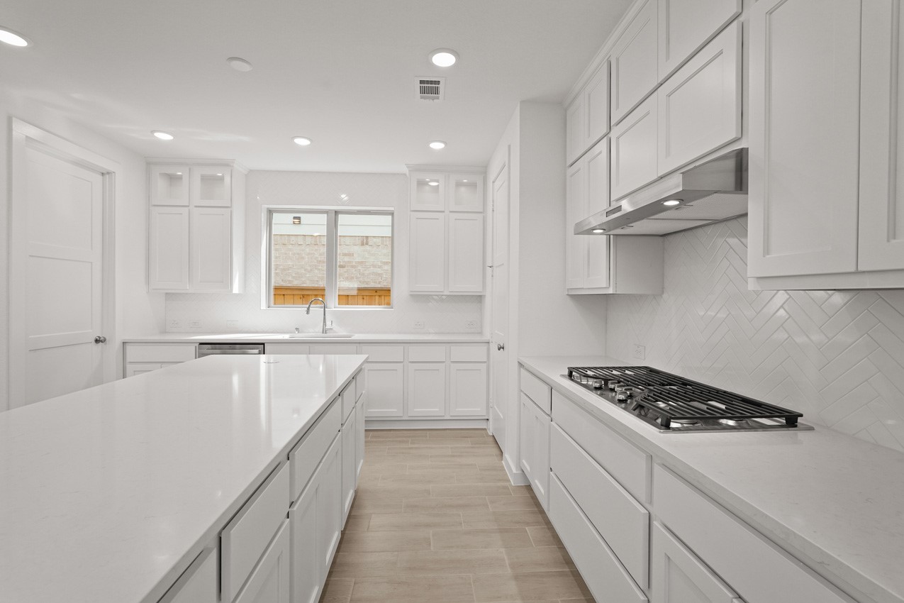 26416 East Skylight Brook Circle Property Photo 4